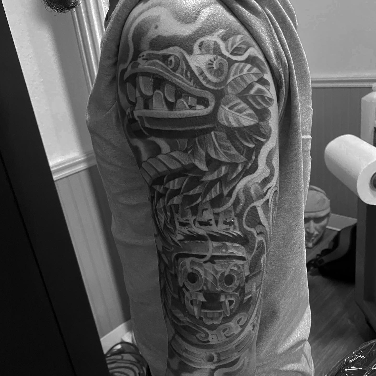 Tattoo by @acruz_707 — american_traditional, black_and_grey