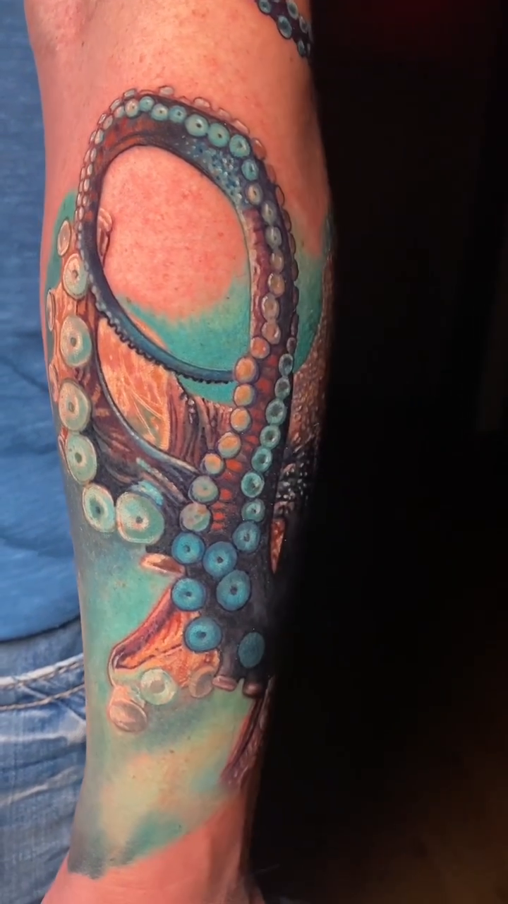 Octopus realism tattoo by Abel Deida