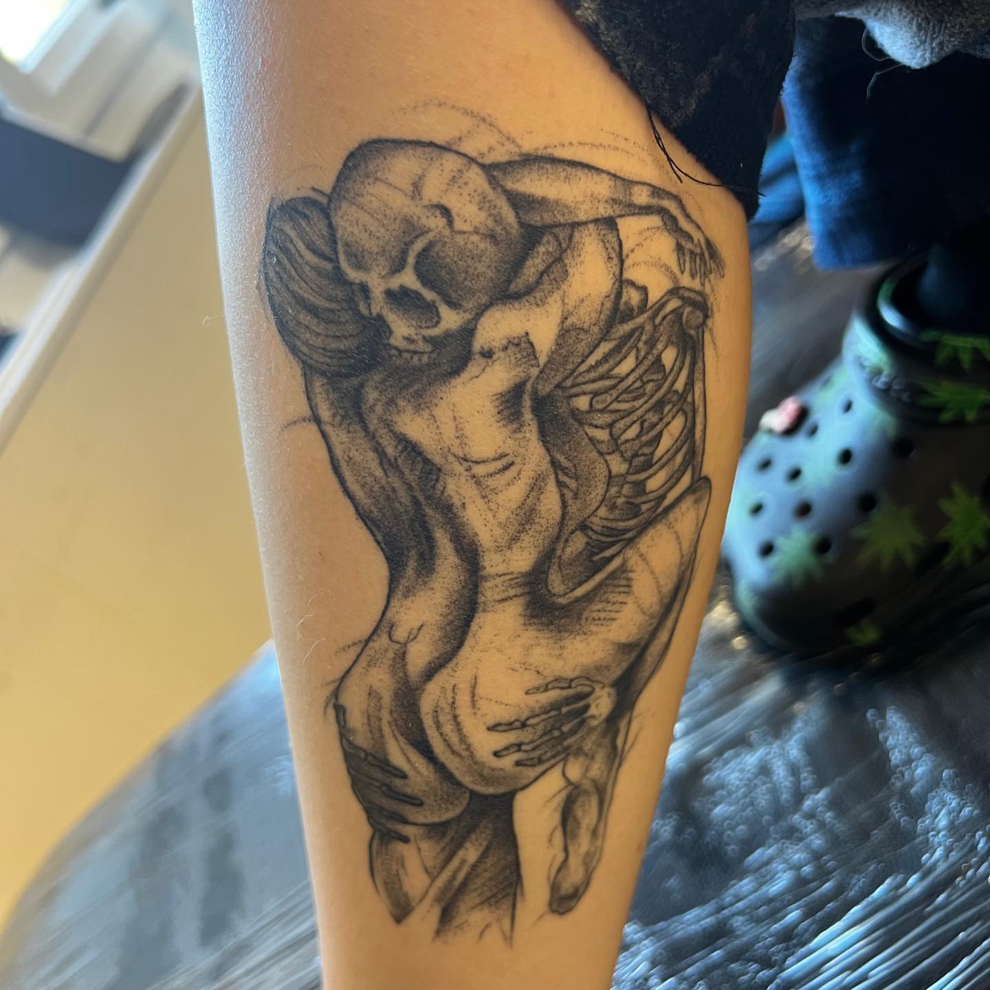 Tattoo by @tobiaztattooz — black_and_grey, realism