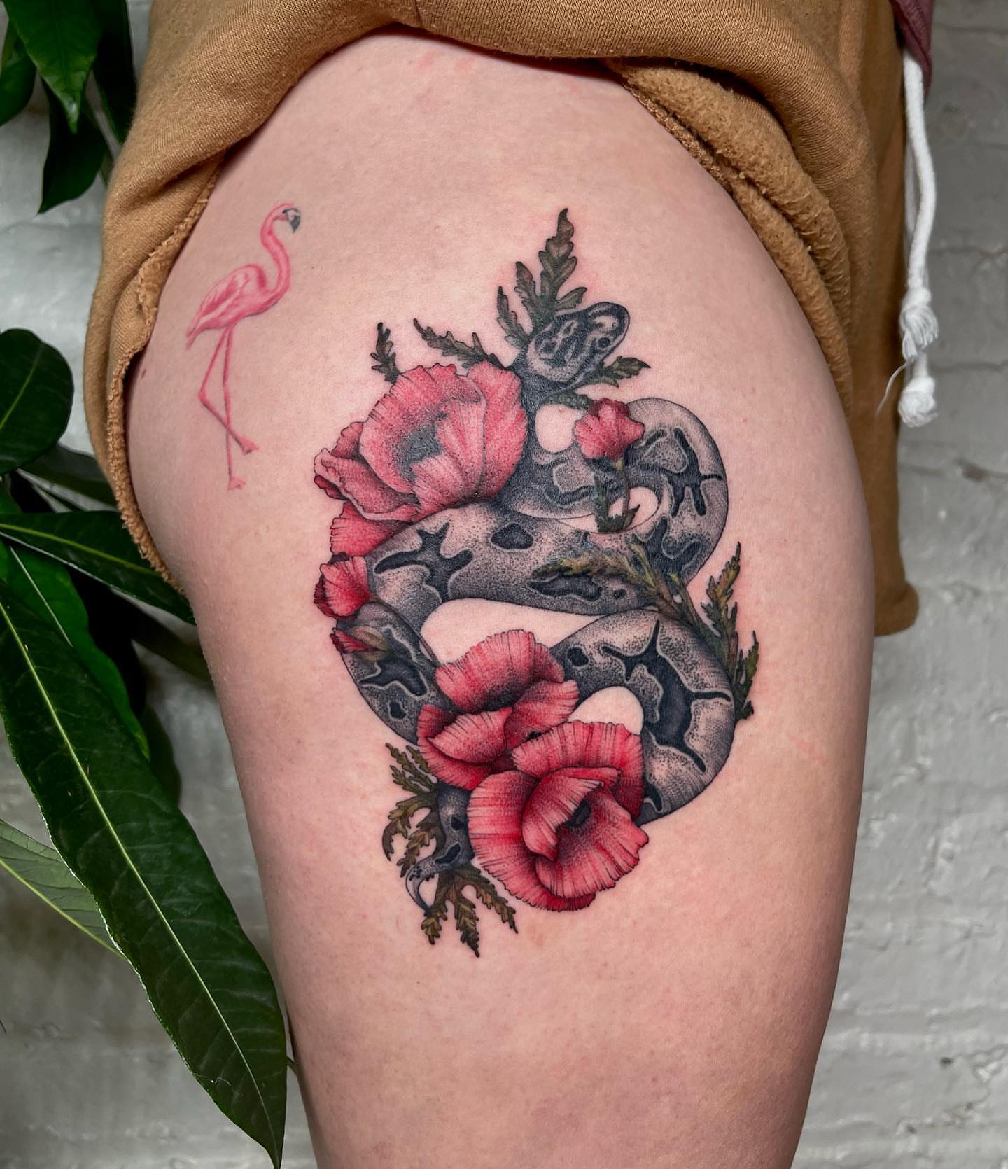 Tattoo by @artbyalyssacarbonara β realism, dotwork