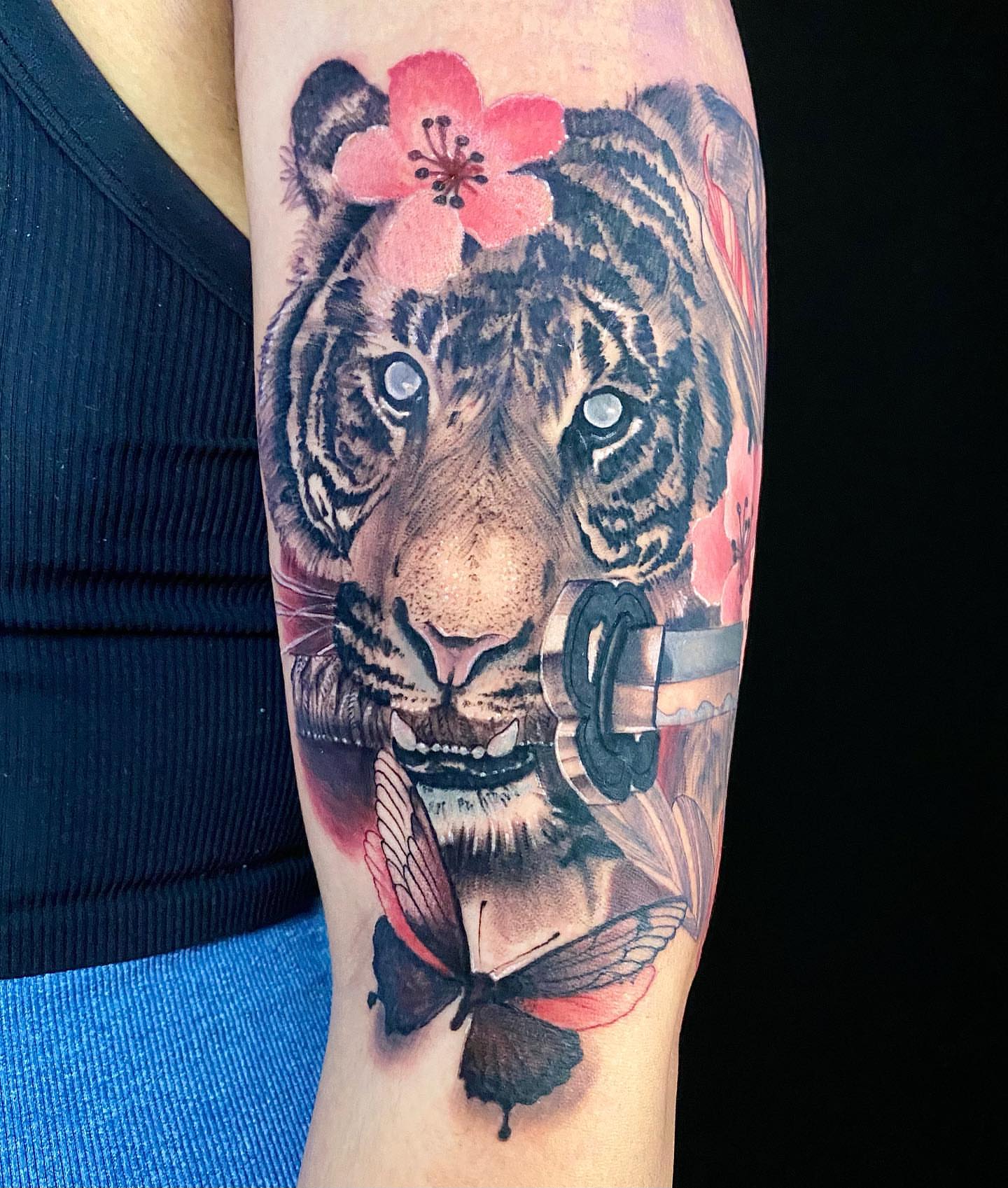 Tattoo by @truepigments — realism, dotwork