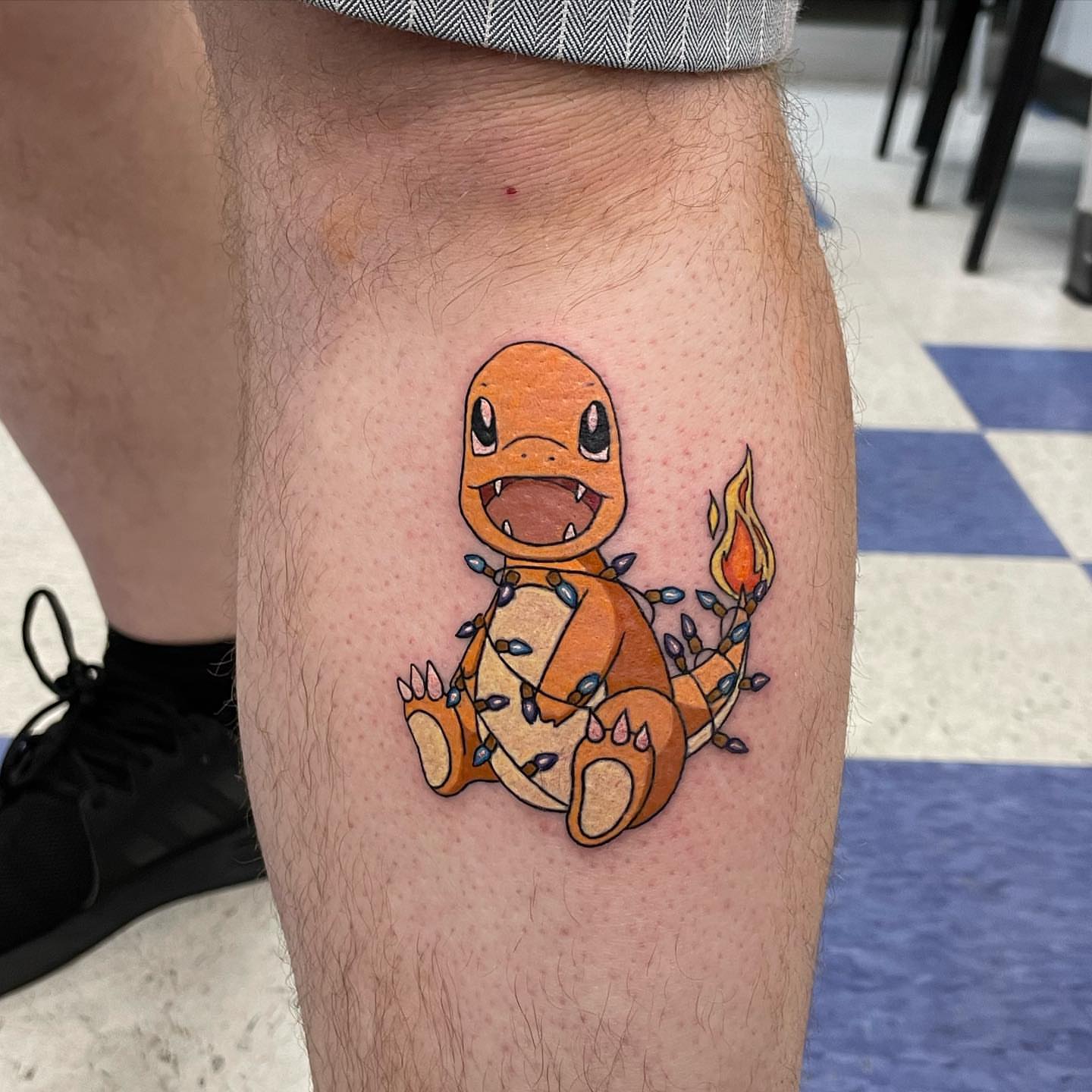 Tattoo by @veranosarttt — dotwork