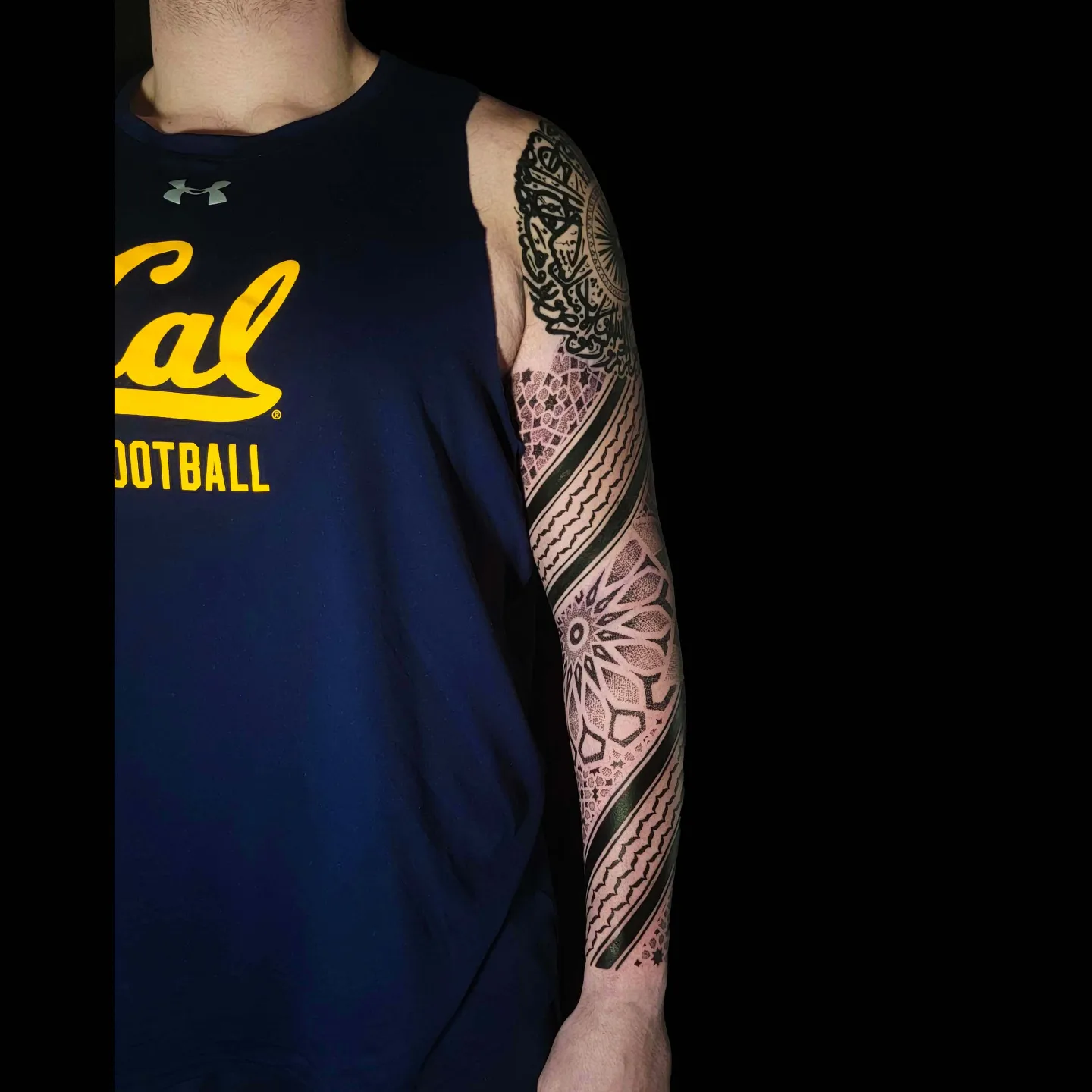 Tribal pattern tribal tattoo on the forearm by Kevin Ligabue