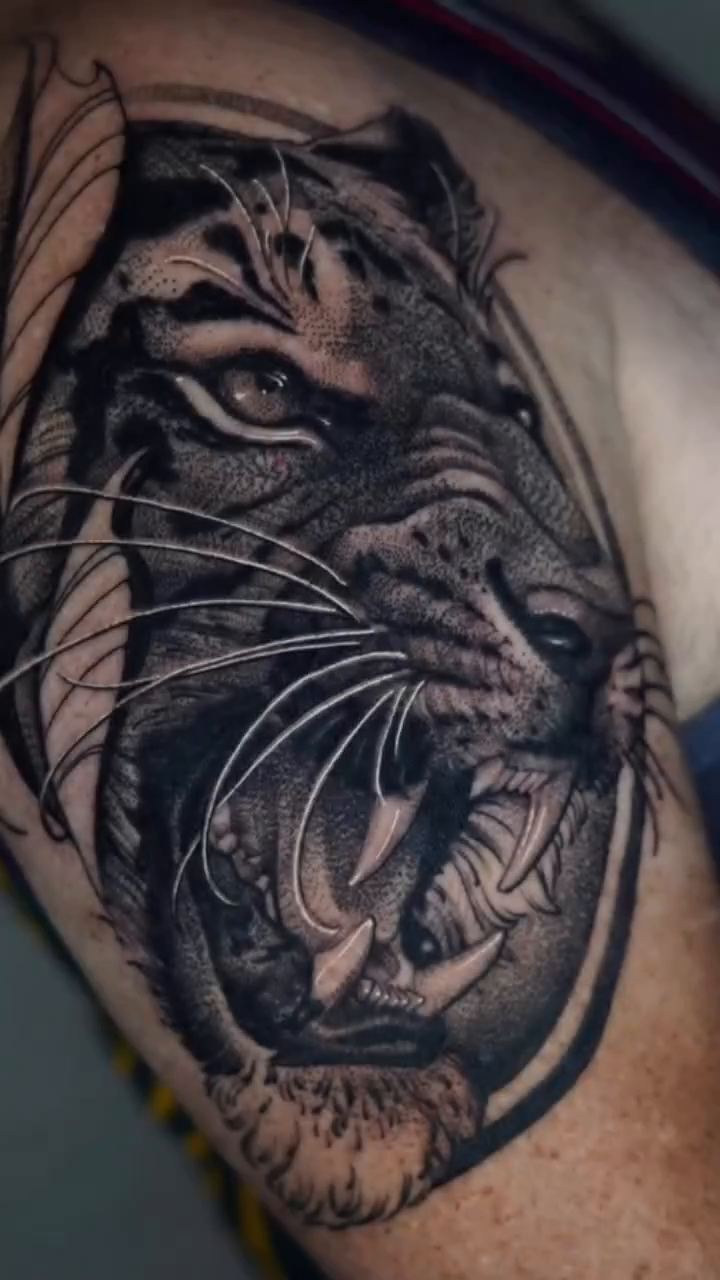 Tiger head realism tattoo by Manuel Alejandro Maldonado