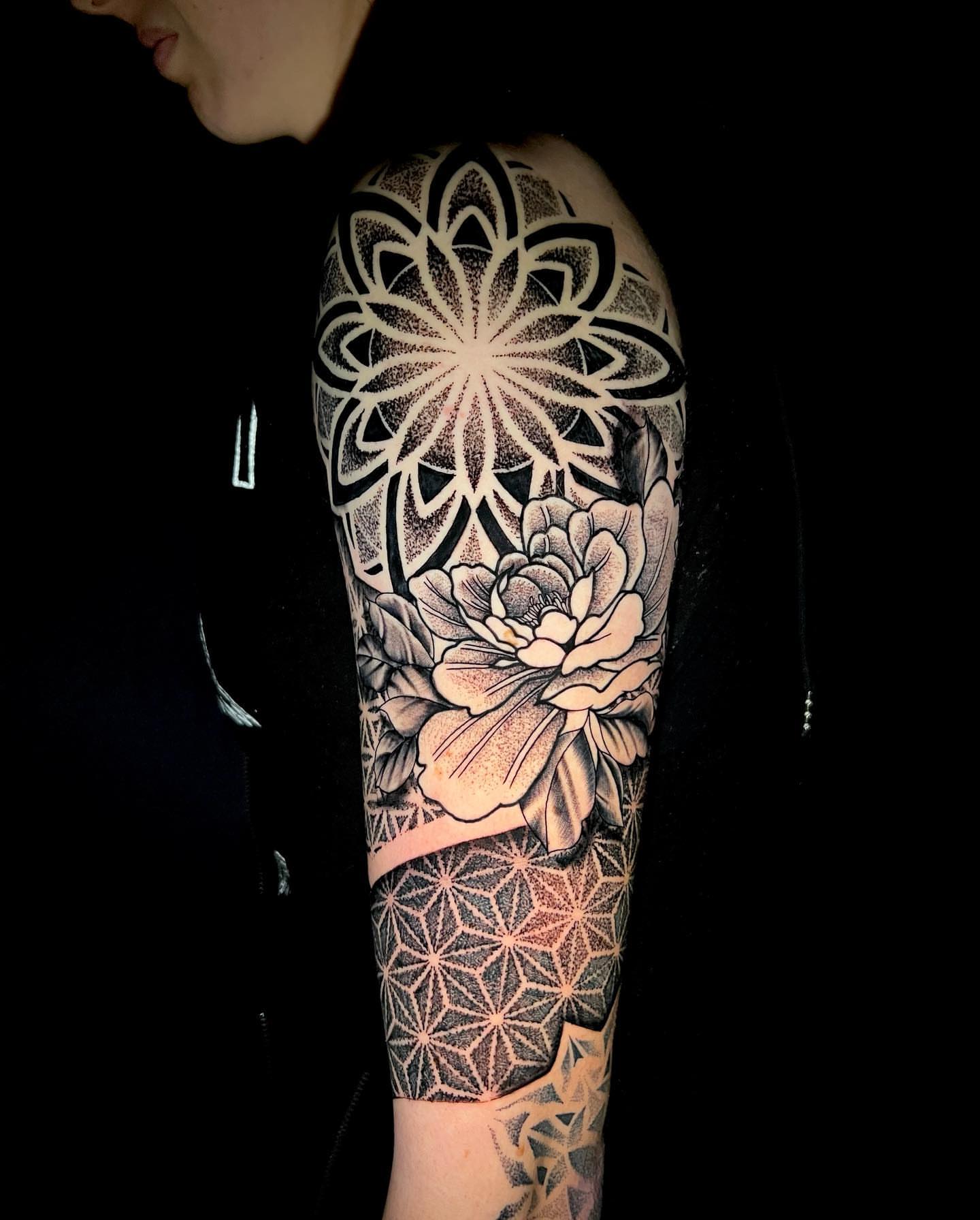Tattoo by @inkedbypanezo — dotwork, geometric