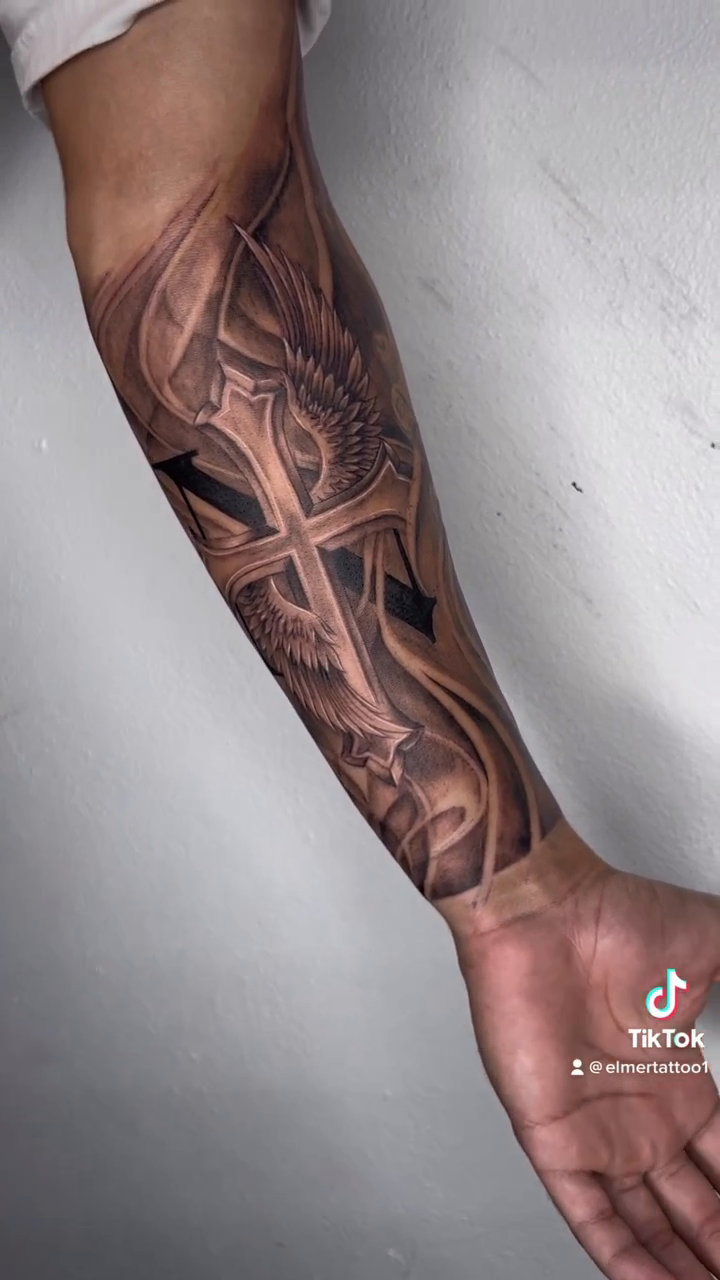 Tattoo by @elmertattoo1 — black_and_grey, realism