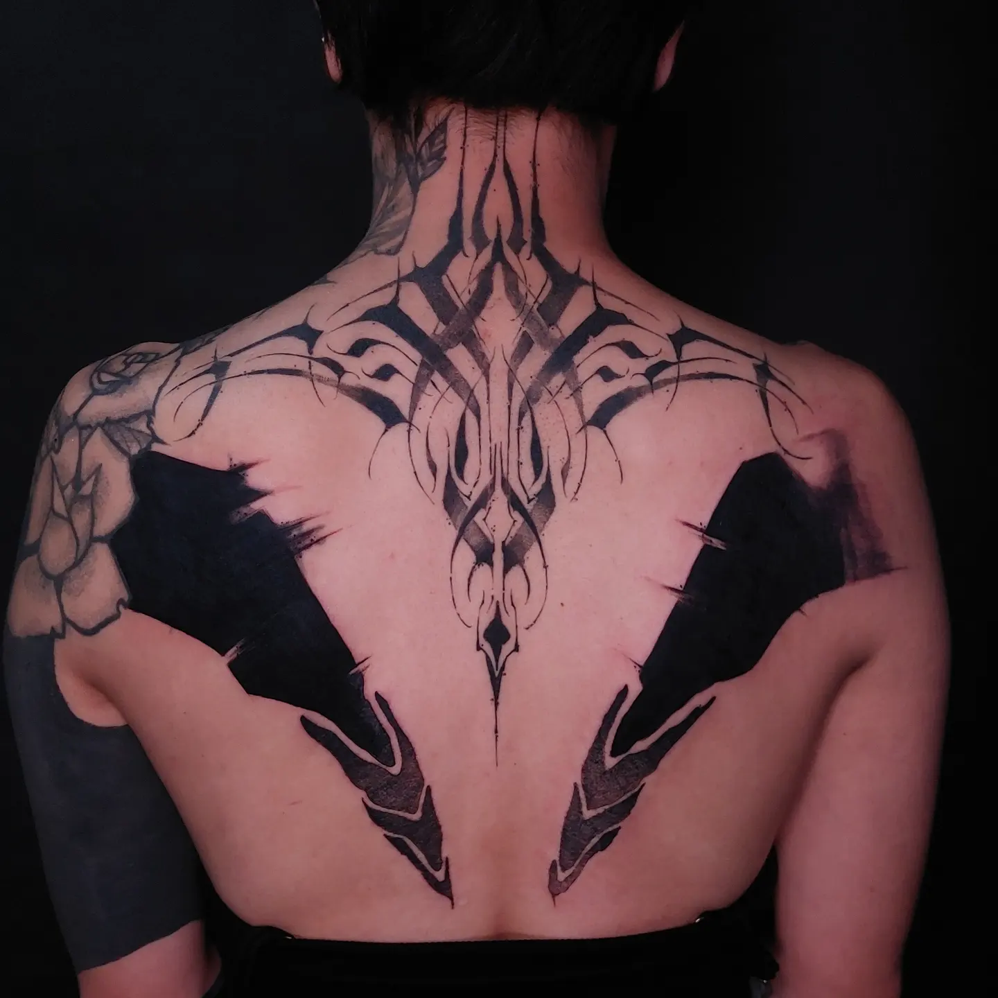 Spine tattoo tribal tattoo on the back by Ceso732