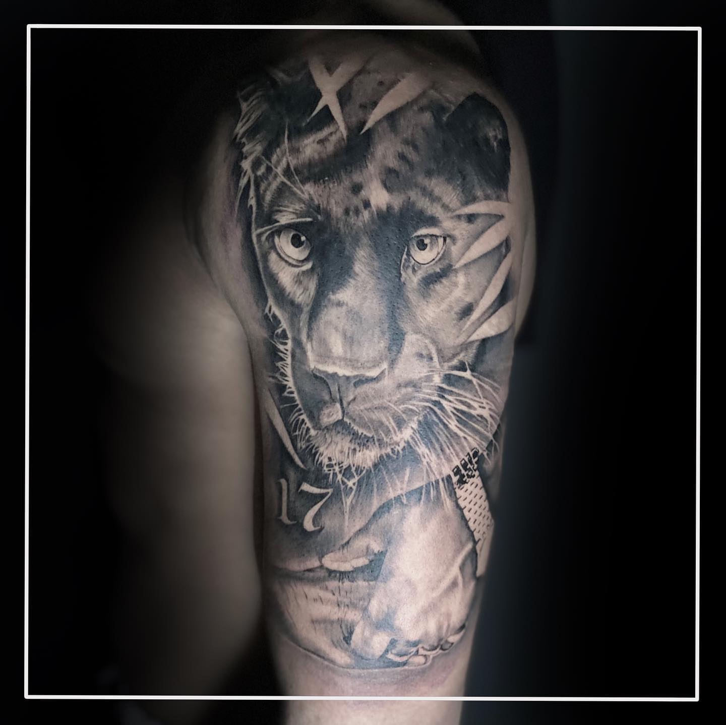 Leopard realism tattoo on the forearm by Eltche Art Tattoo