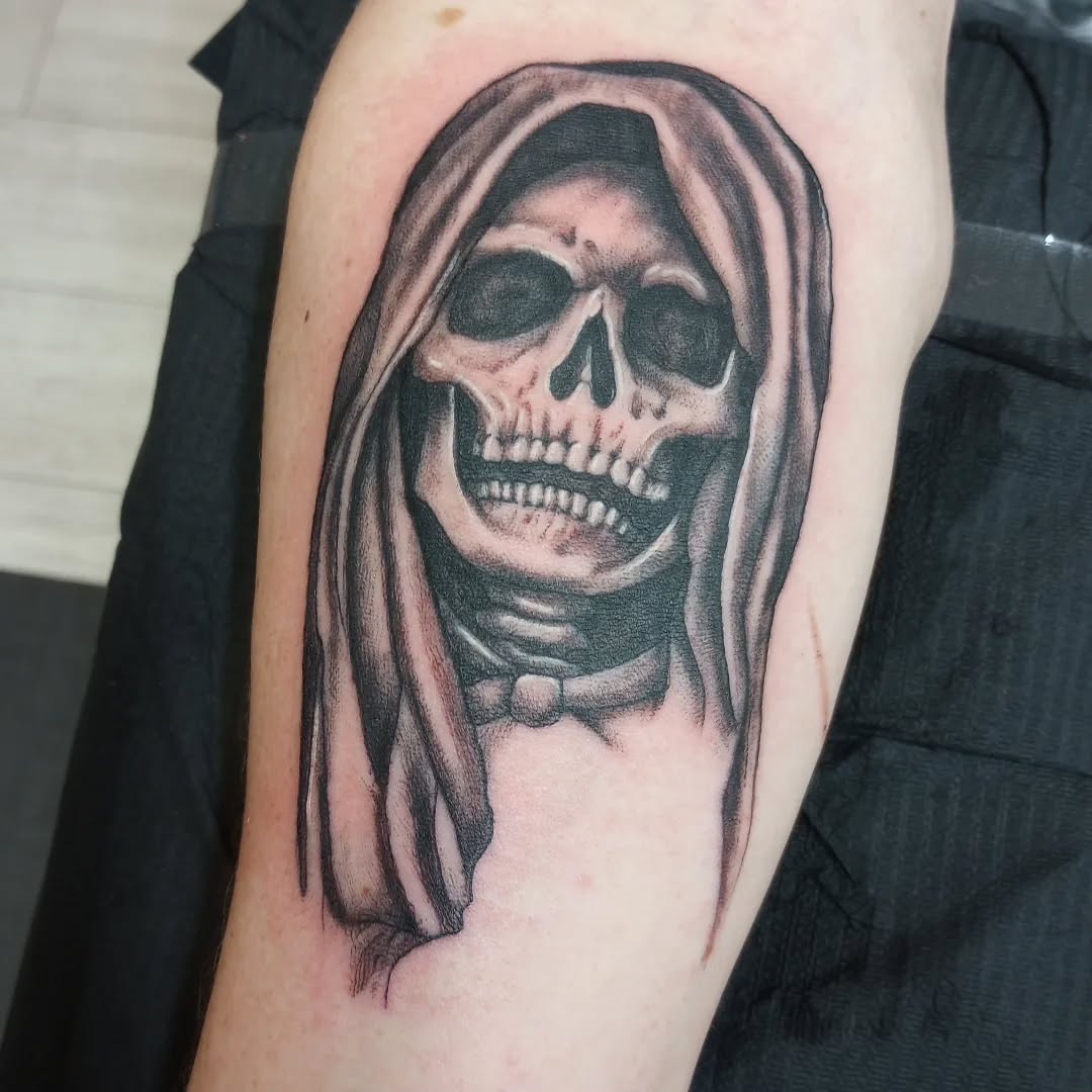 Tattoo by @tattoos.by.illachek β black_and_grey, dark_realism