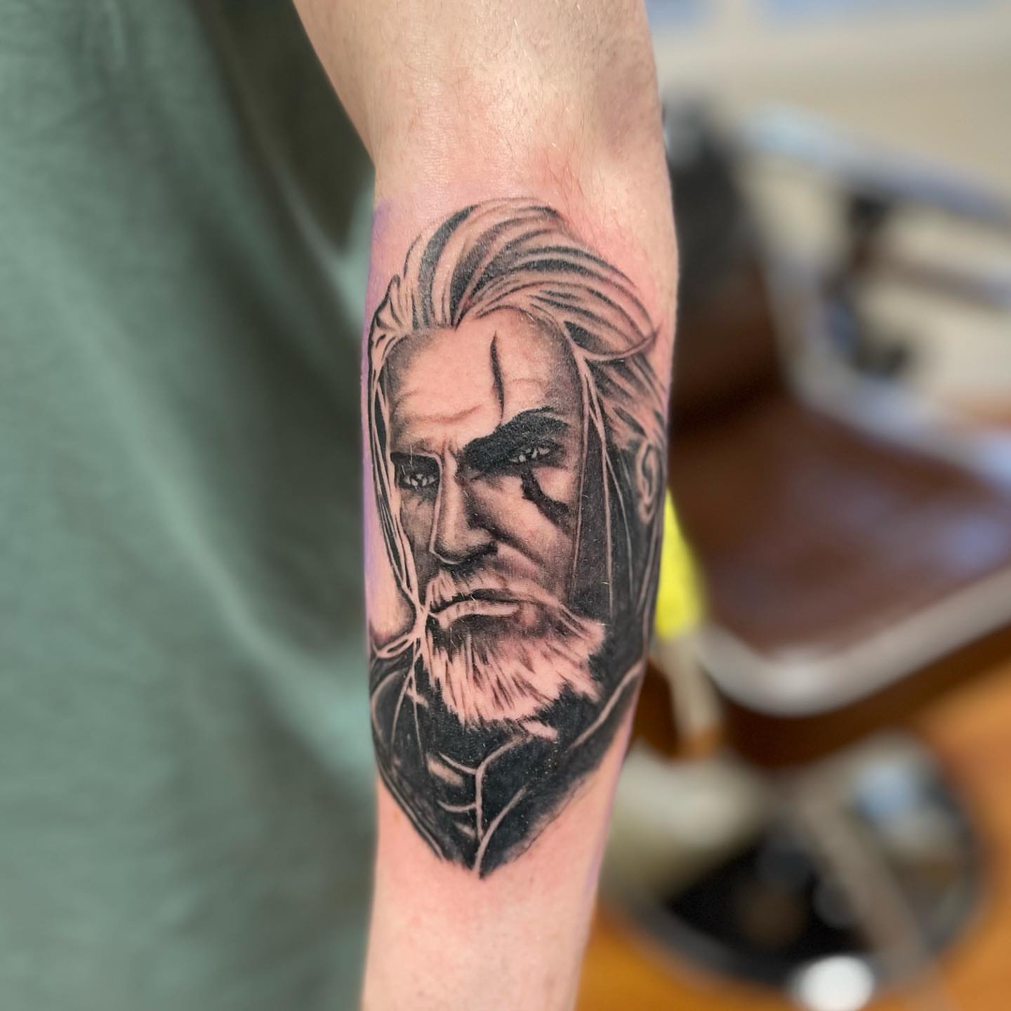 Tattoo by @tobiaztattooz — realism, black_and_grey