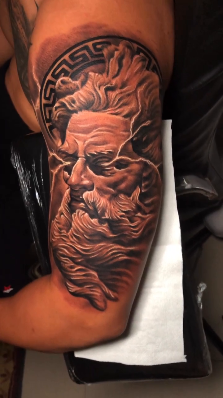 Tattoo by @ricksnayupac — realism, black_and_grey