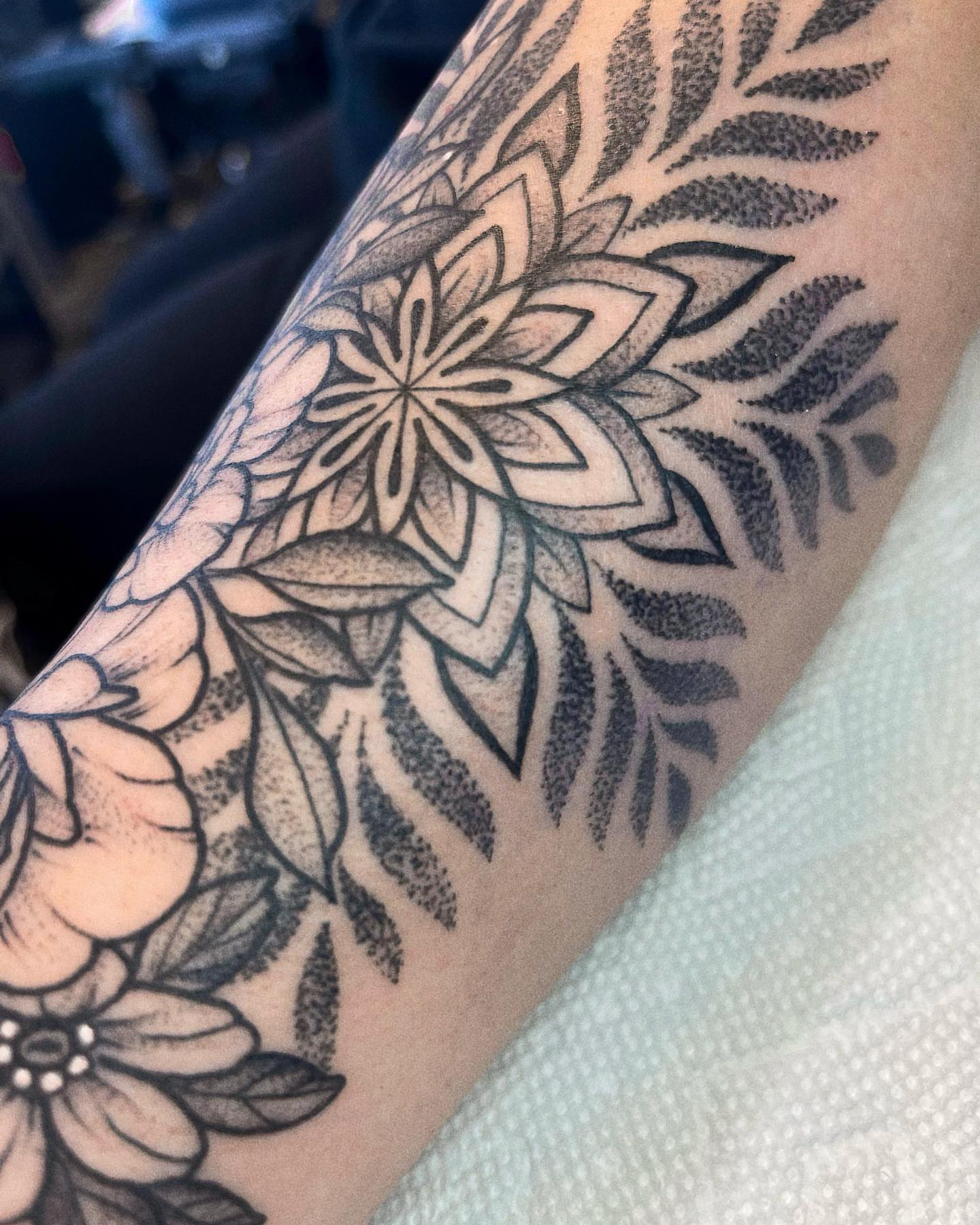Floral mandala dotwork tattoo on the forearm by 𝐀𝐘𝐀𝐍𝐀𝐇