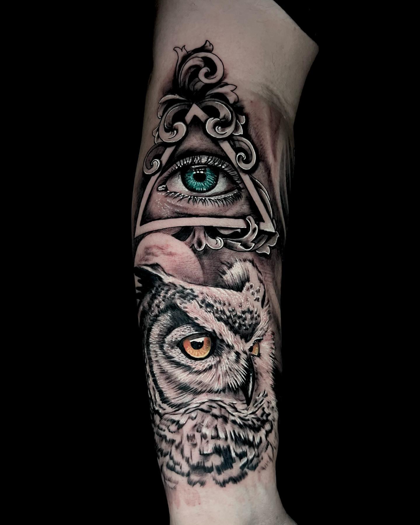 Tattoo by @alfontattoo_ink — realism, dark_realism