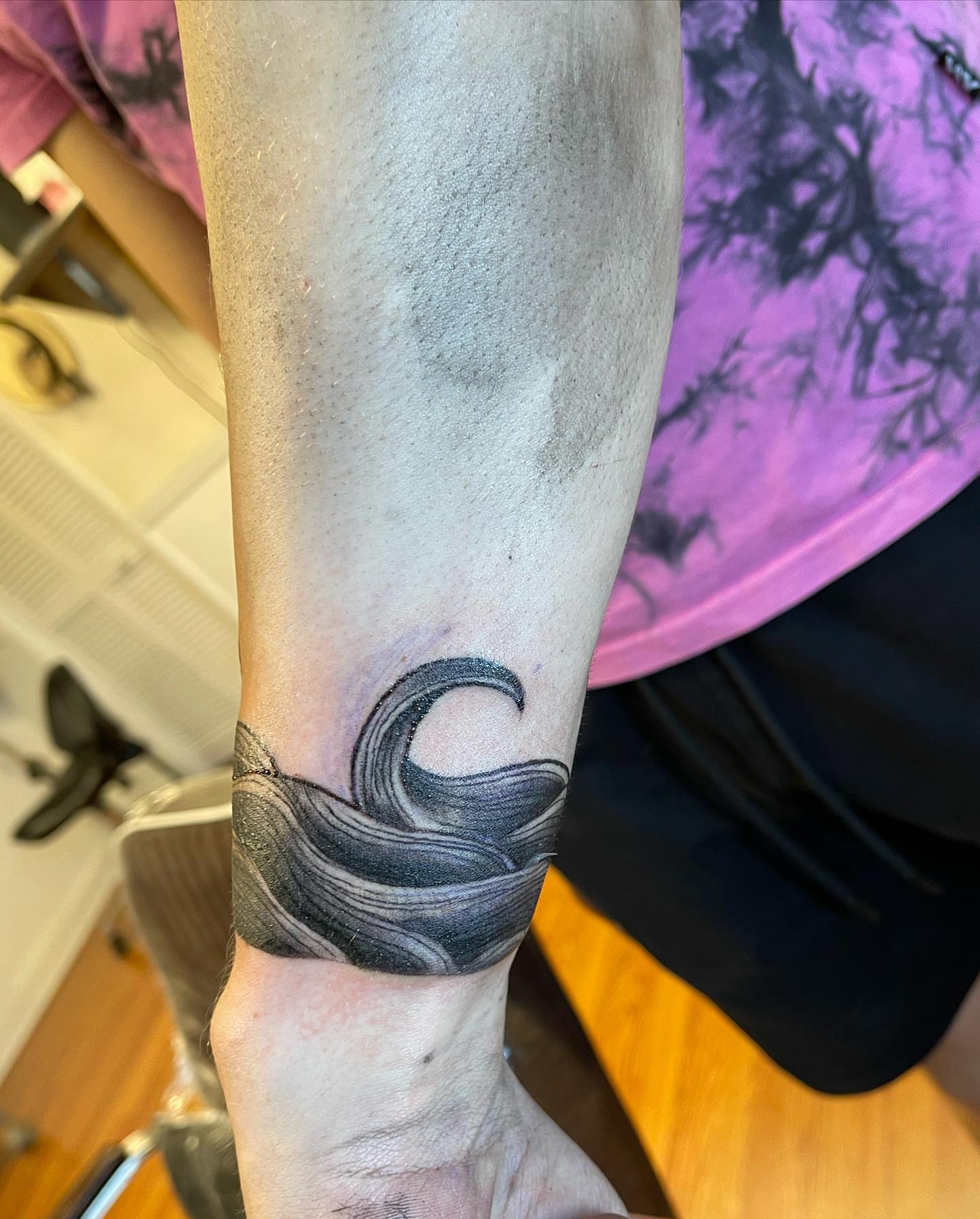 Tattoo by @tobiaztattooz — black_and_grey