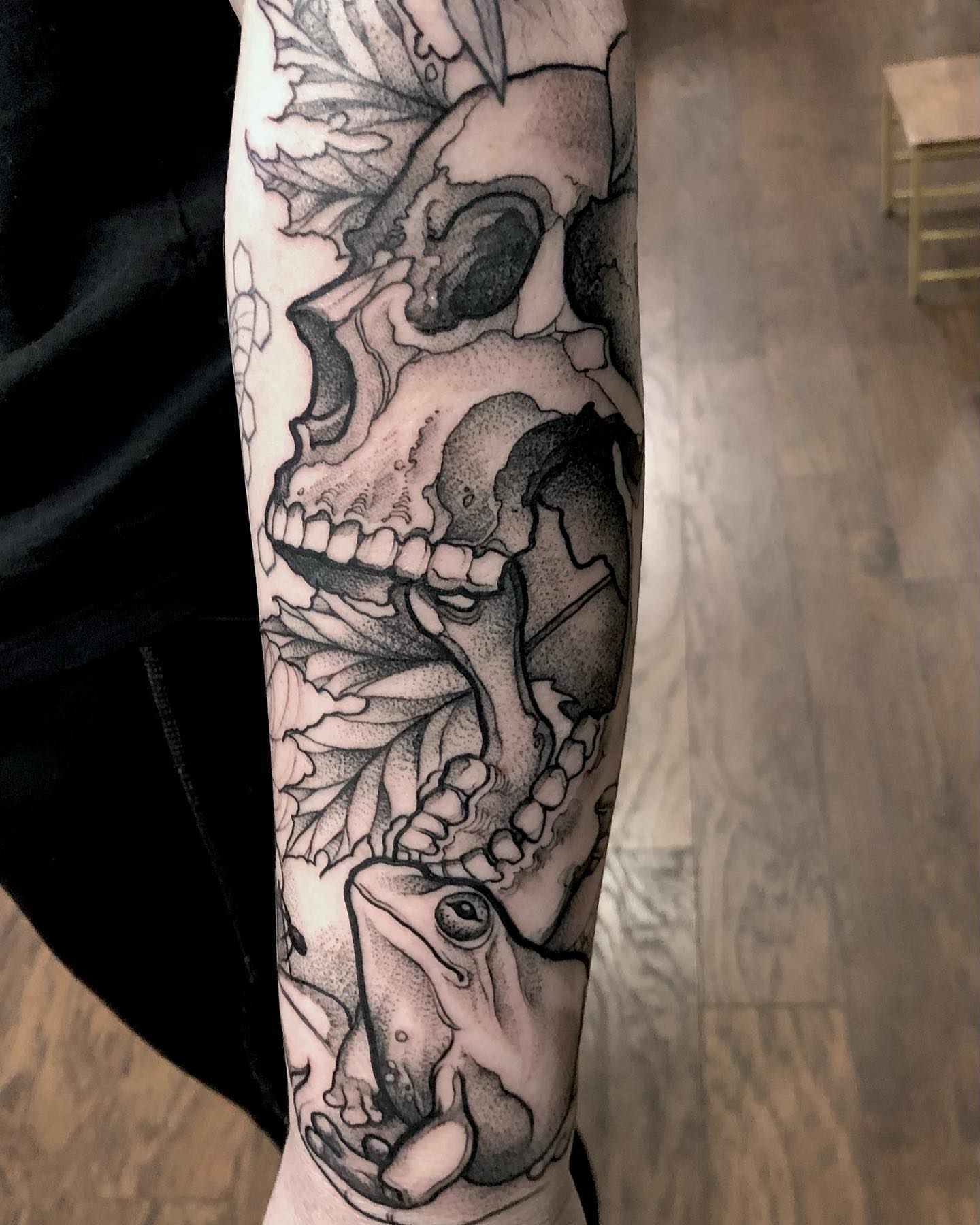 Tattoo by @aaronbtattoo — dotwork, realism