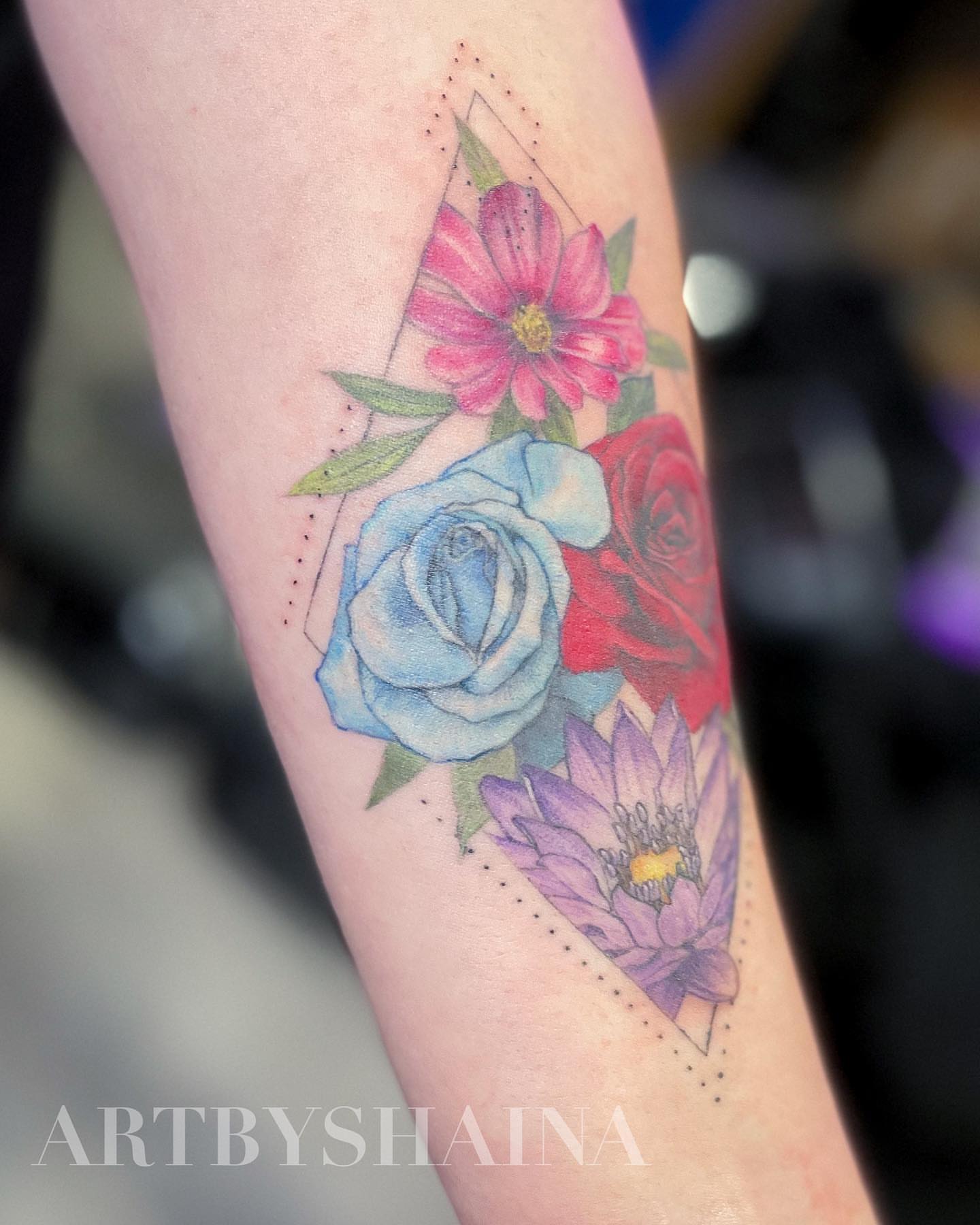 Floral bouquet watercolor tattoo on the forearm by ππ·π°πΈπ½π°