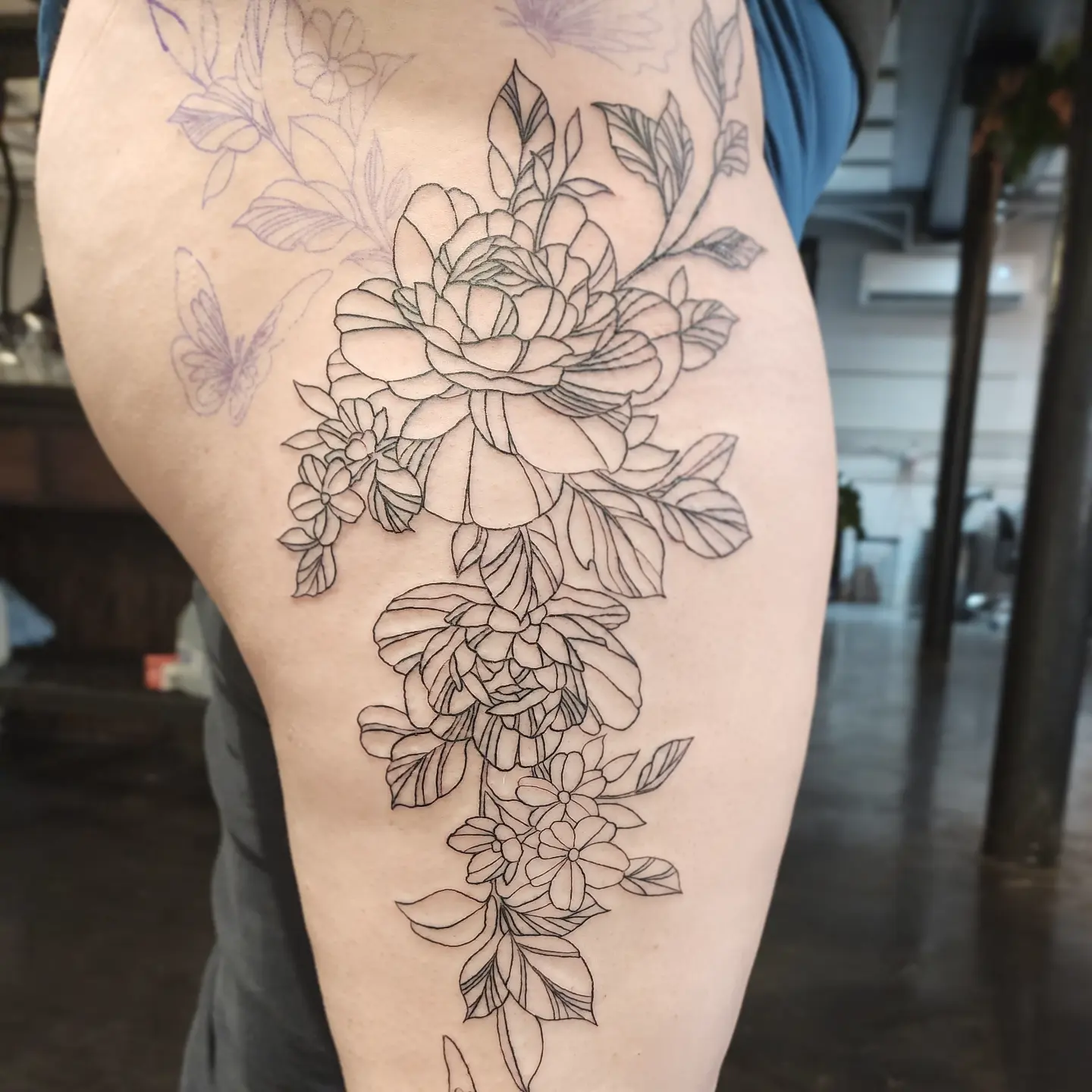 Tattoo by @soleilantoinette — black_and_grey
