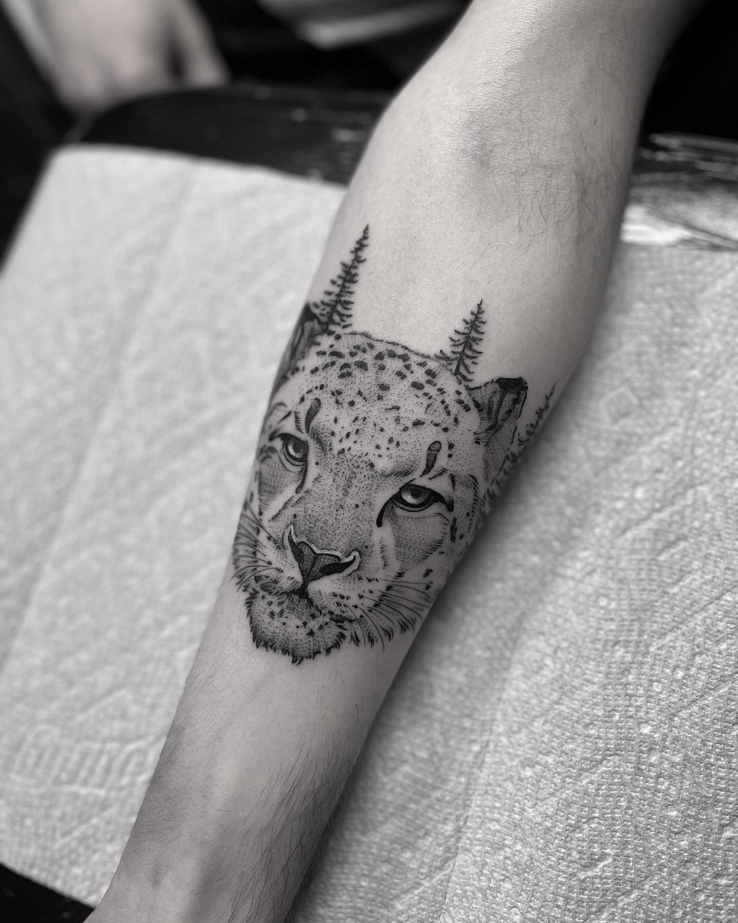 Tattoo by @carterclvn — dotwork, realism