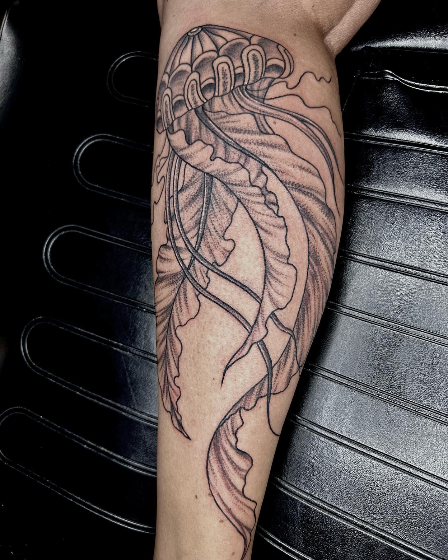 Tattoo by @starrdvst_ β dotwork, geometric