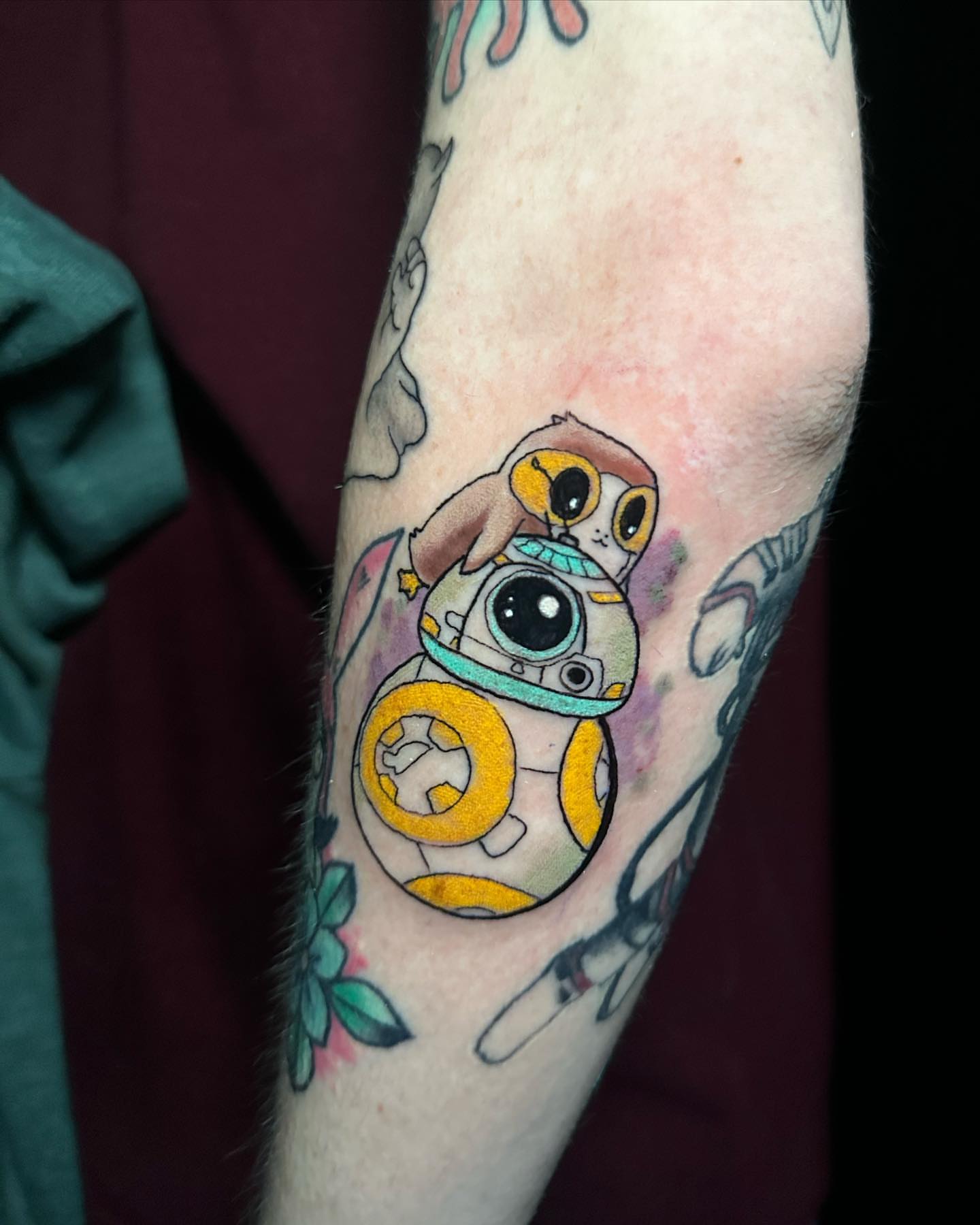 BB-8 droid dotwork tattoo on the forearm by ๐๐ฌ๐ฐ๐ฅ ๐๐ฌ๐ฌ๐ซ