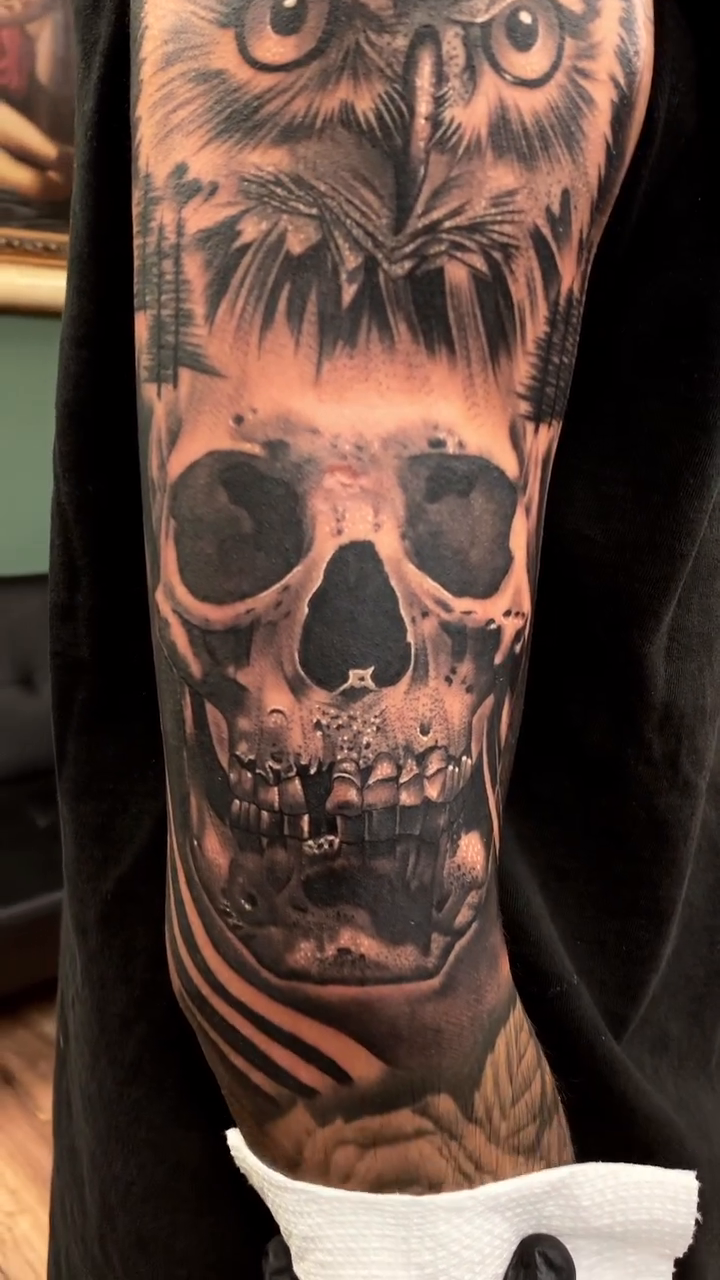 Tattoo by @saeso___ — realism, black_and_grey
