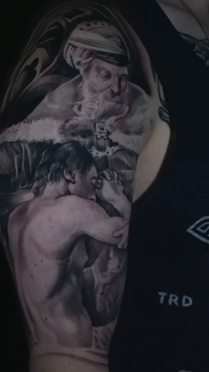 Classical figures realism tattoo by ๐ฝ๐๐๐๐๐๐๐ ๐ถ๐๐๐