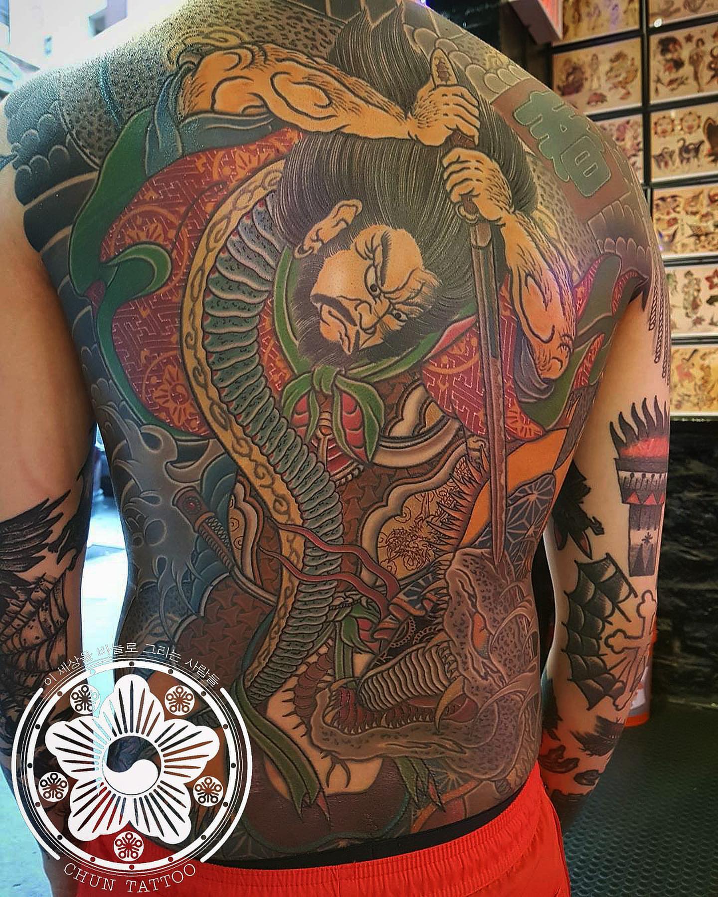 Samurai warrior japanese irezumi tattoo on the back by CHUN (Chungyu Seong)