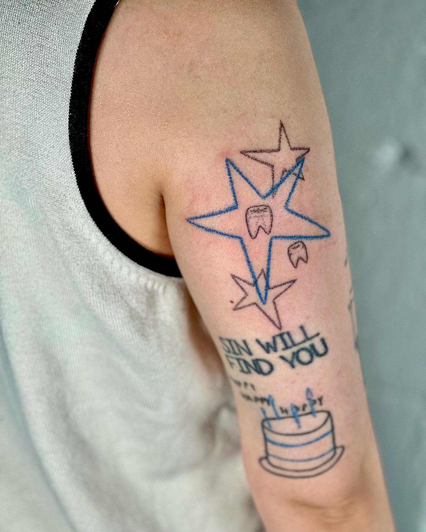 Tattoo by @deuxmainstattoo — geometric