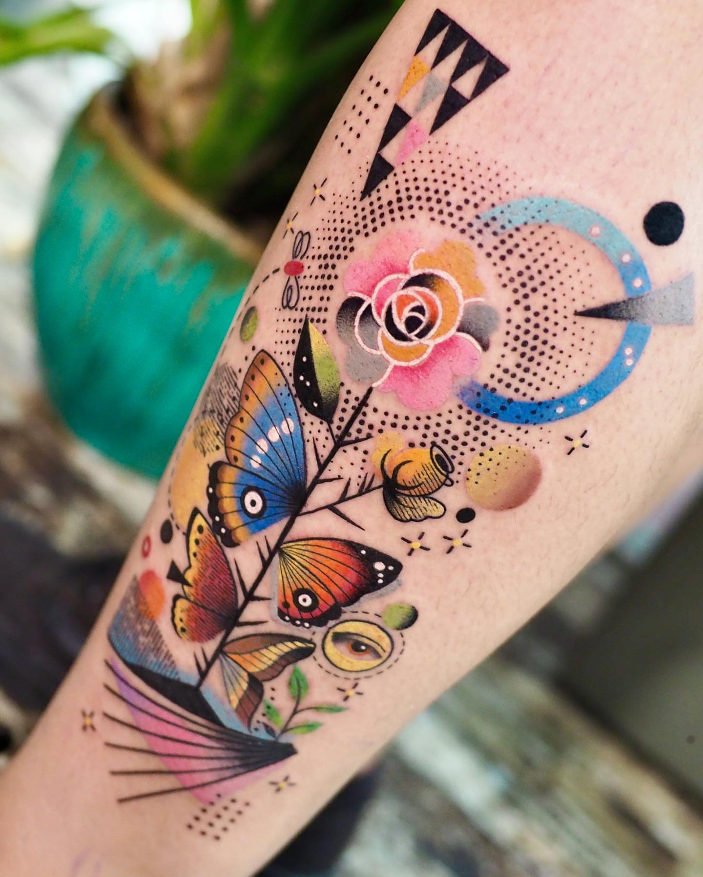 Tattoo by @hen_tattooer — dotwork, new_school