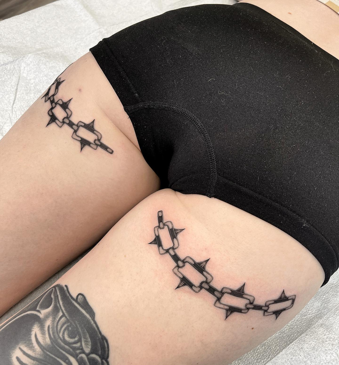 Tattoo by @tiyannagarlic — black_and_grey
