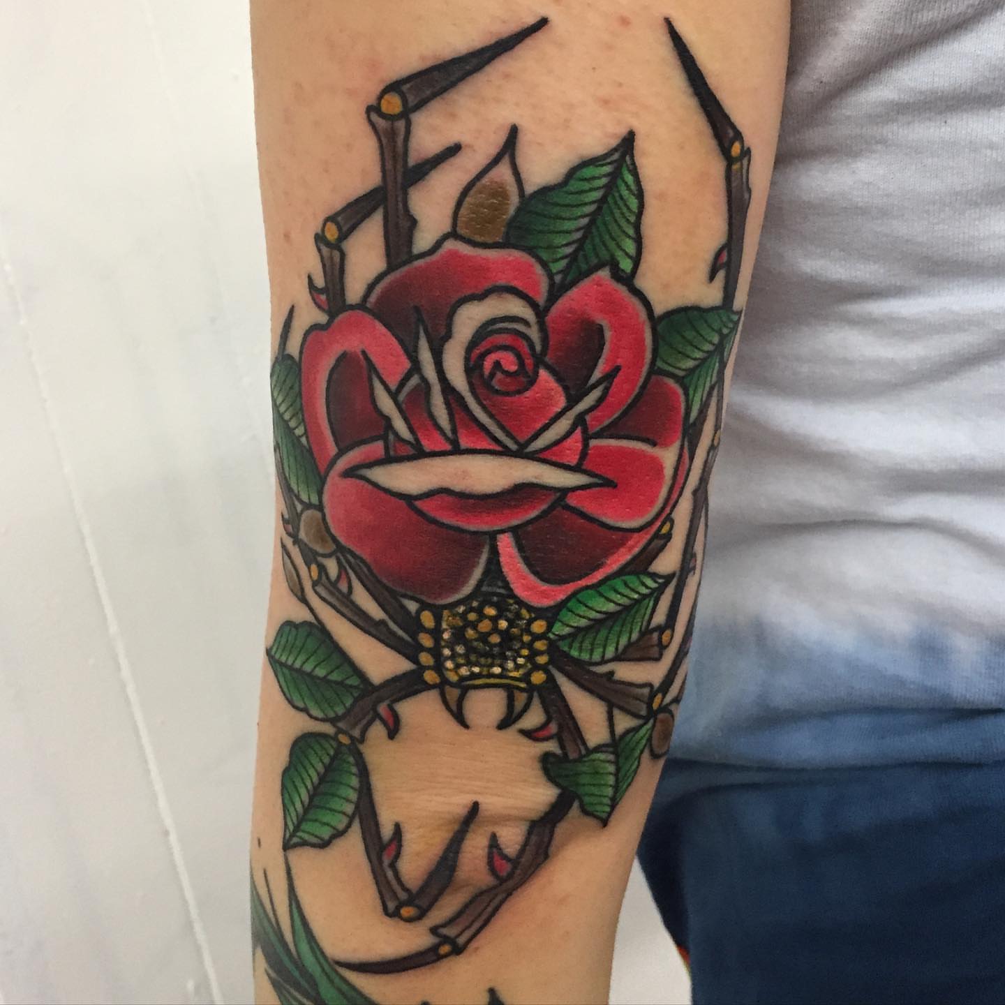 Tattoo by @jinx_removing โ american_traditional