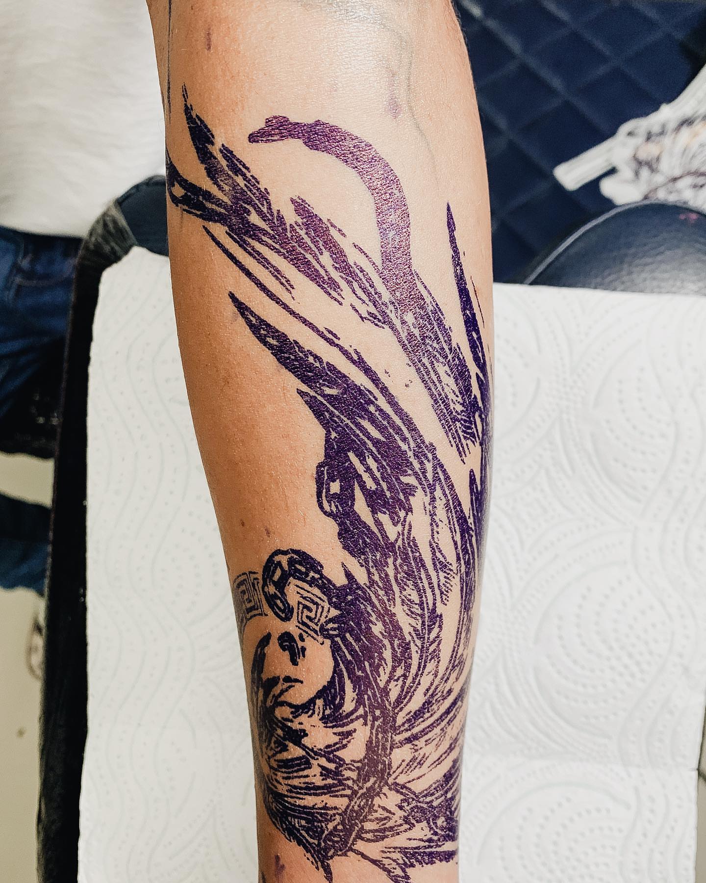 Angelic figure dotwork tattoo on the forearm by 𝔄𝔩𝔳𝔞𝔯𝔬 𝔓𝔦𝔫𝔦𝔩𝔩𝔞