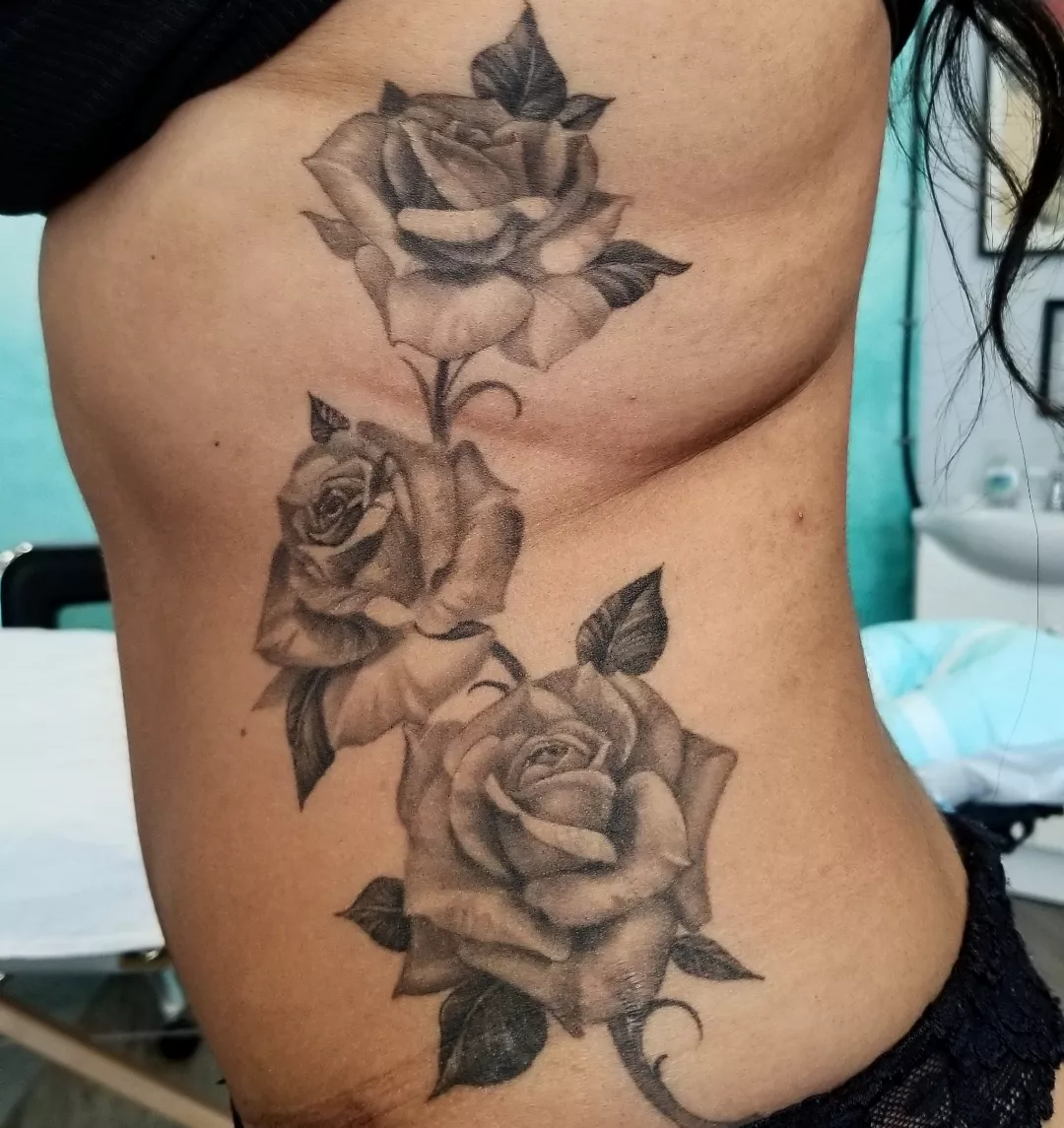 Tattoo by @_robynjade — black_and_grey, realism