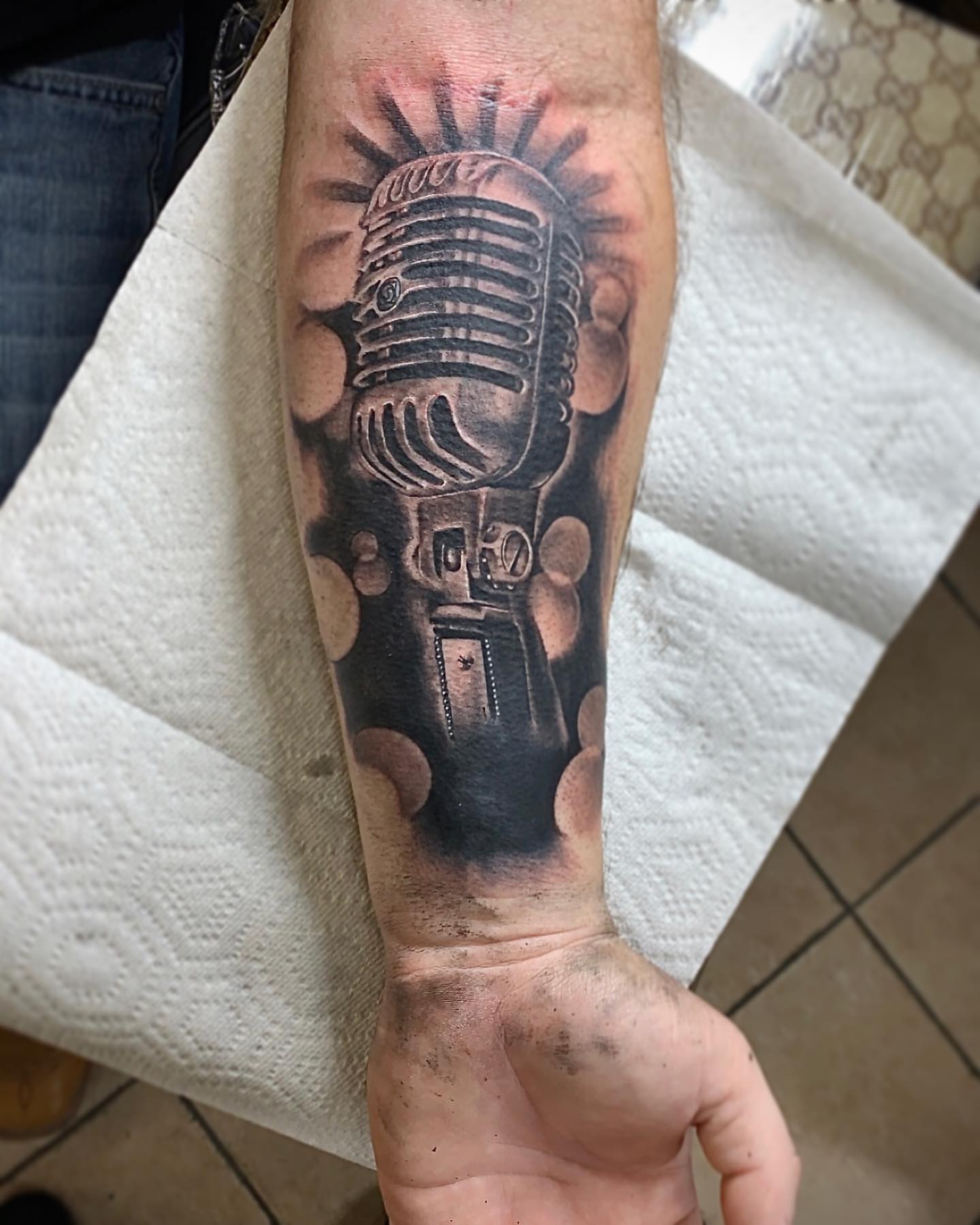 Tattoo by @jettskii_jitt_ β black_and_grey