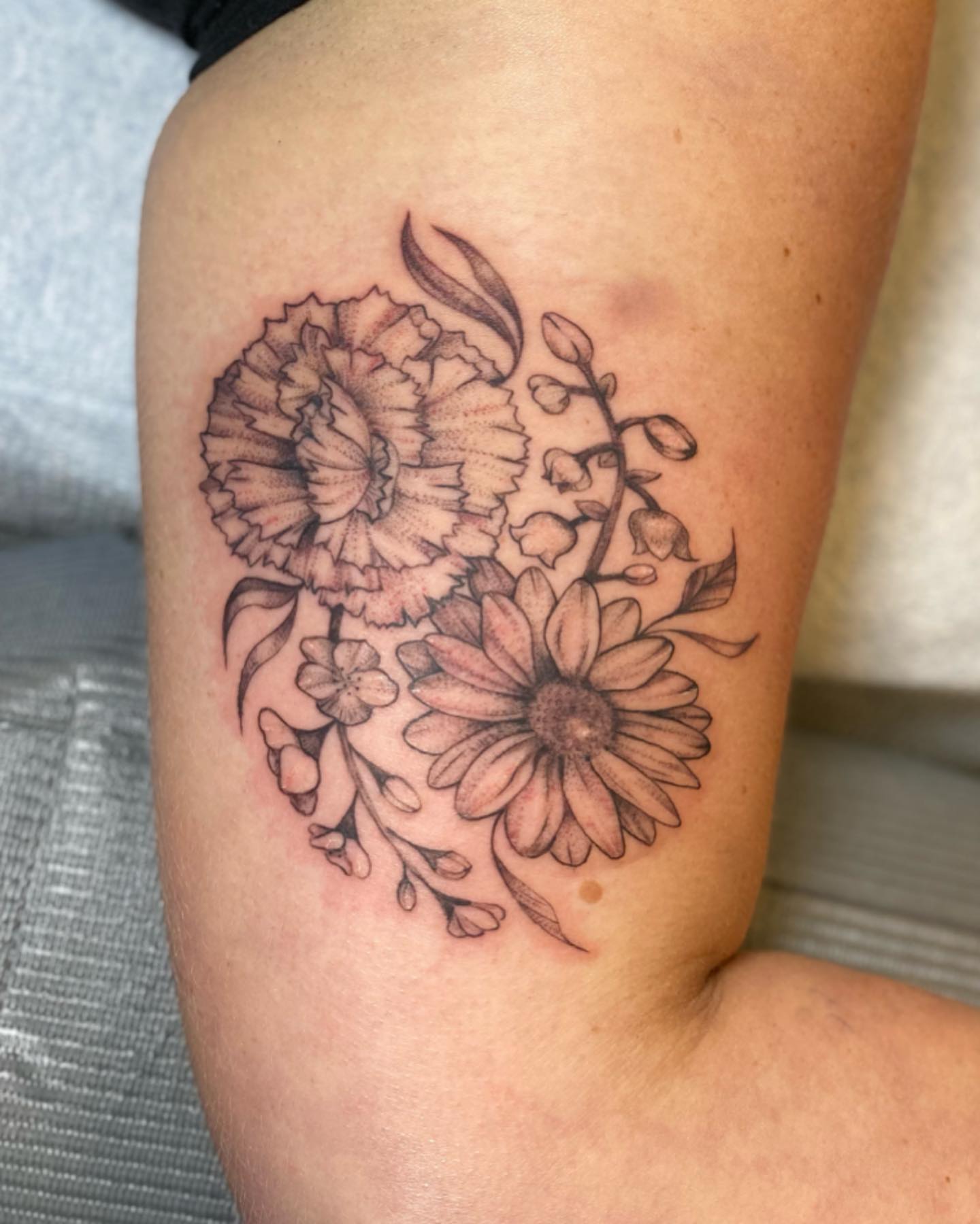Tattoo by @alleybangarang — black_and_grey, realism