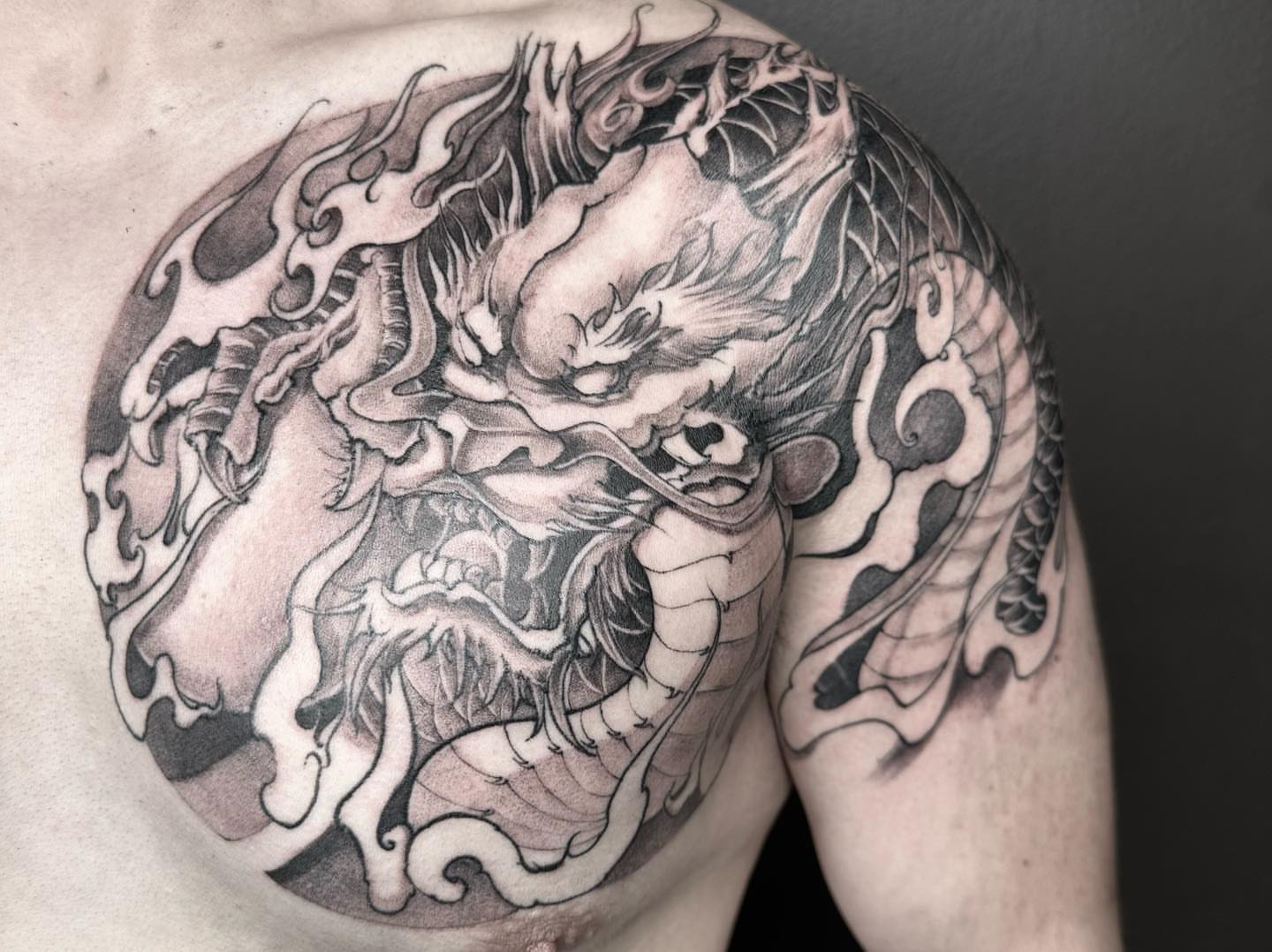 Dragon japanese irezumi tattoo on the shoulder by Shihao zhao