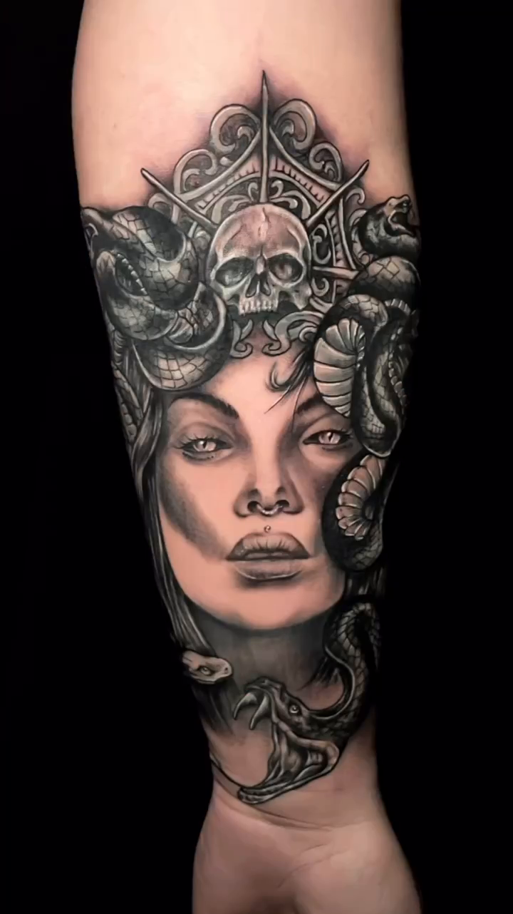 Tattoo by @gustavo.bulldogtattoo — realism, black_and_grey