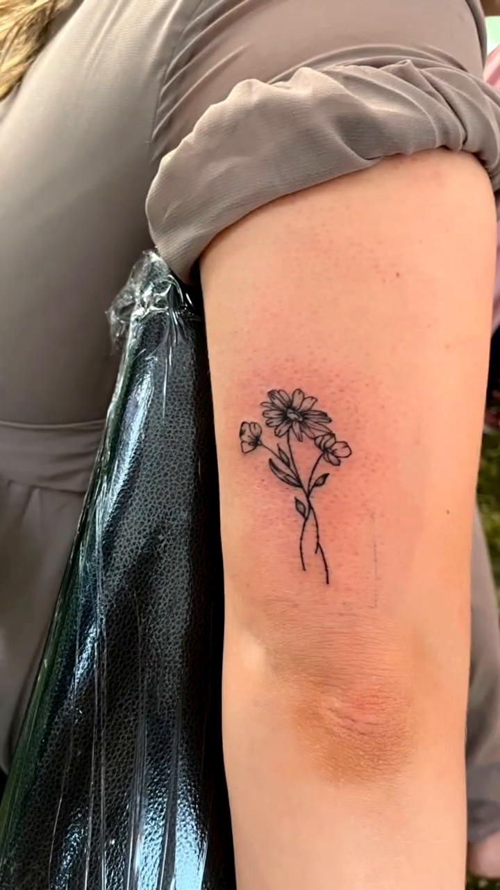Tattoo by @mollydixontattoos — fine_line