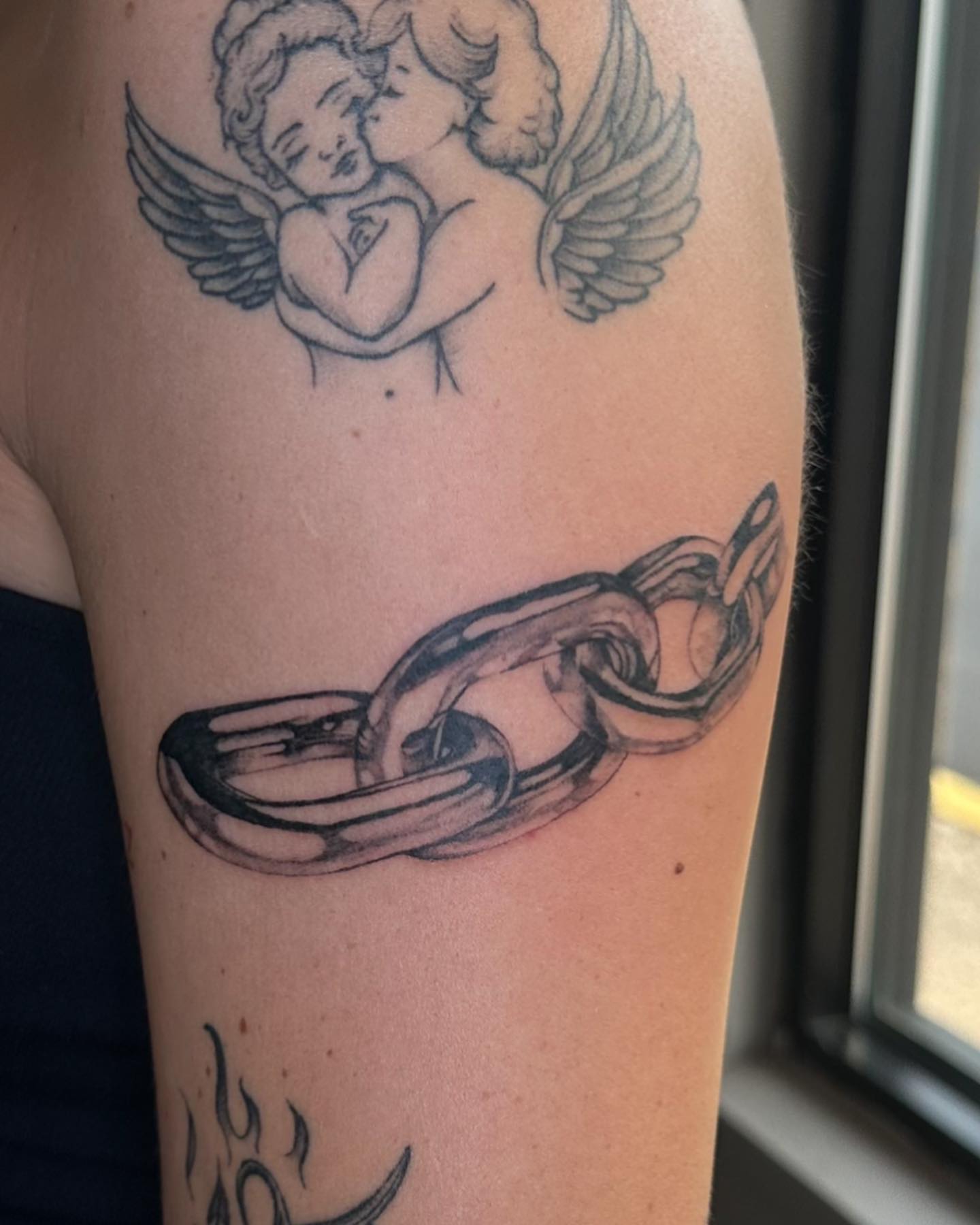 Chain black and grey tattoo on the forearm by Steph ❤️‍🔥 New Jersey Tattoo Artist