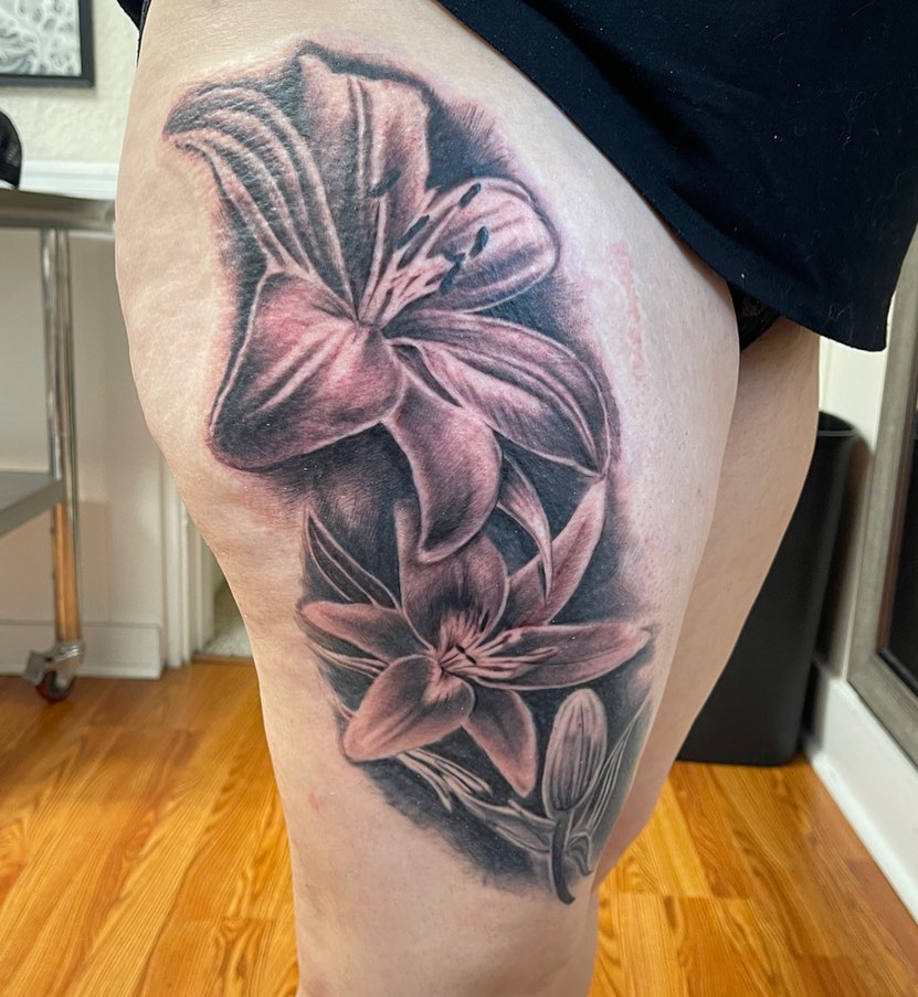 Tattoo by @tobiaztattooz — realism