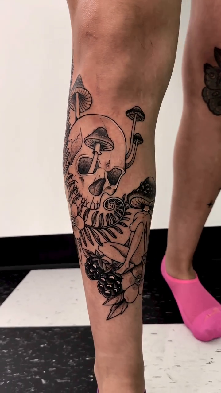 Skull with mushrooms and ferns illustrative tattoo by Sierra Hiddleson- Phoenix Arizona Tattoo