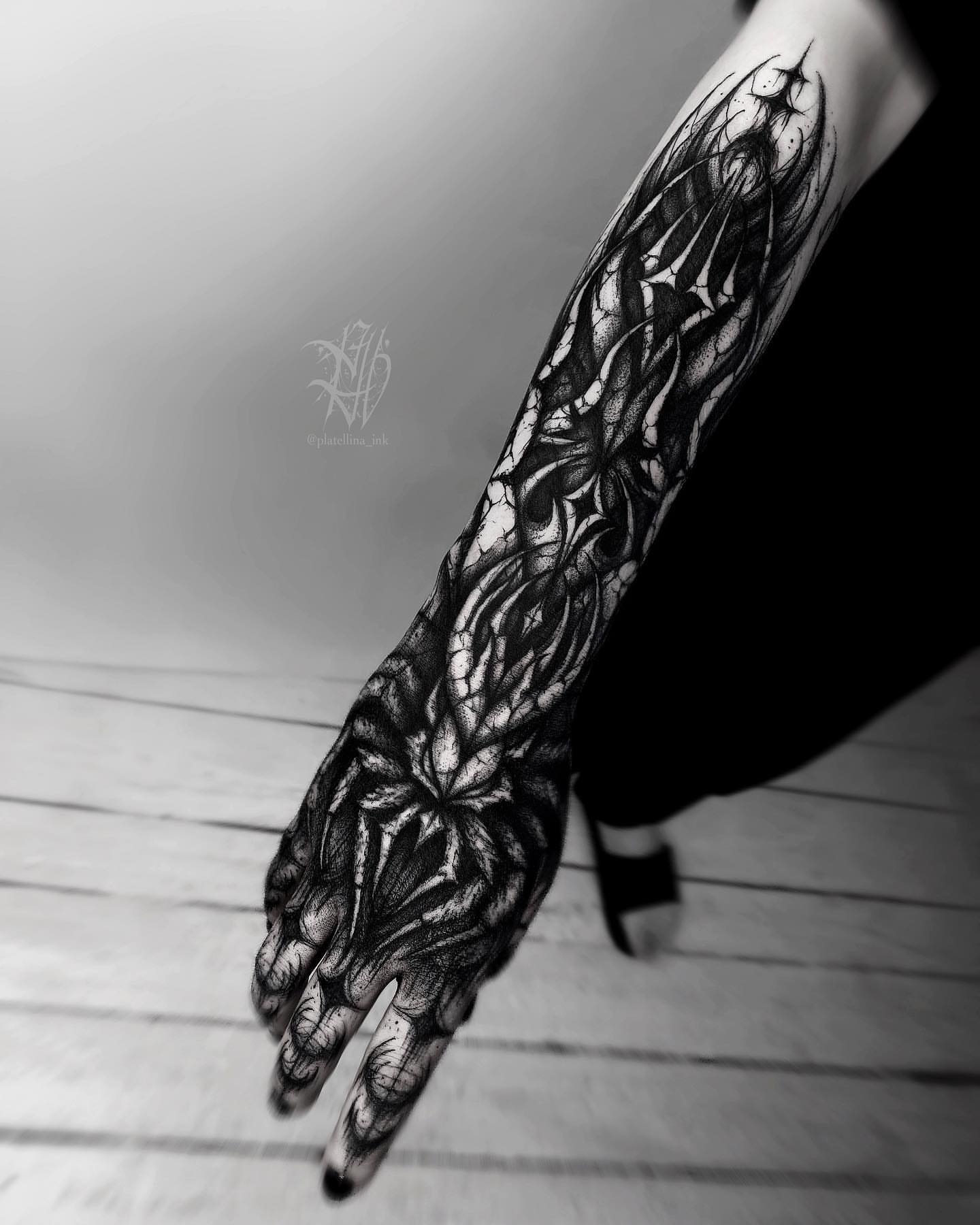 Abstract pattern geometric tattoo on the hand by Dark Gothic Tattoo