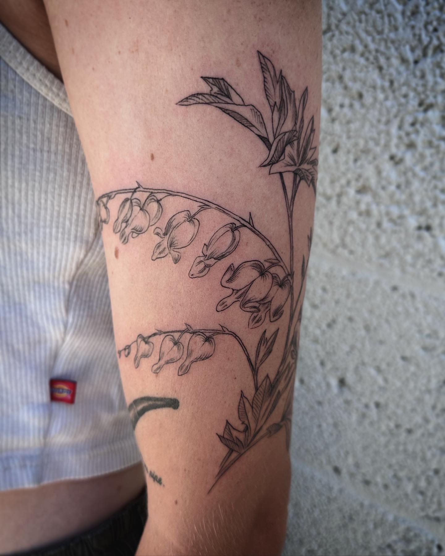 Tattoo by @stephaniessart — black_and_grey
