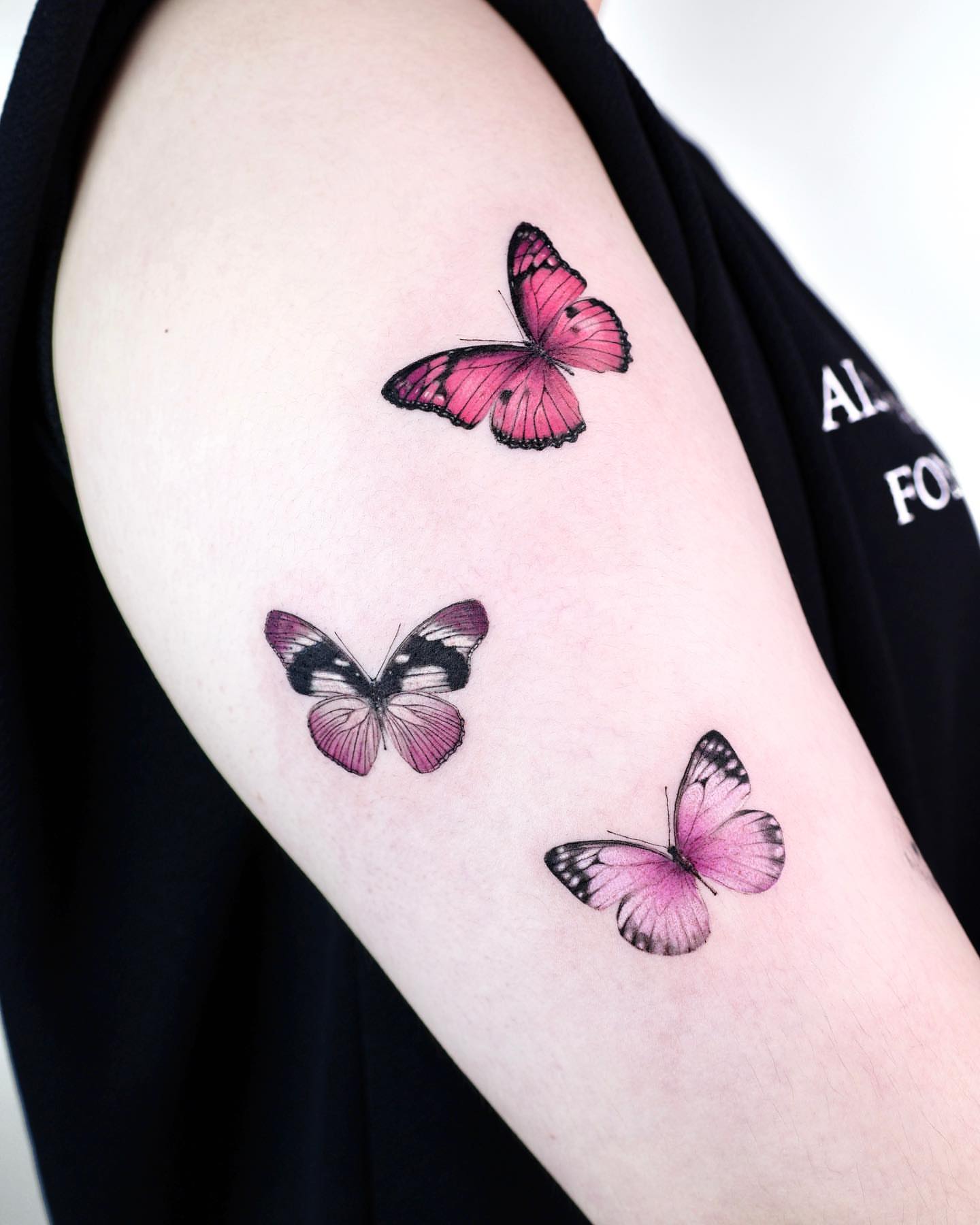 Tattoo by @xrou_tattoo — realism