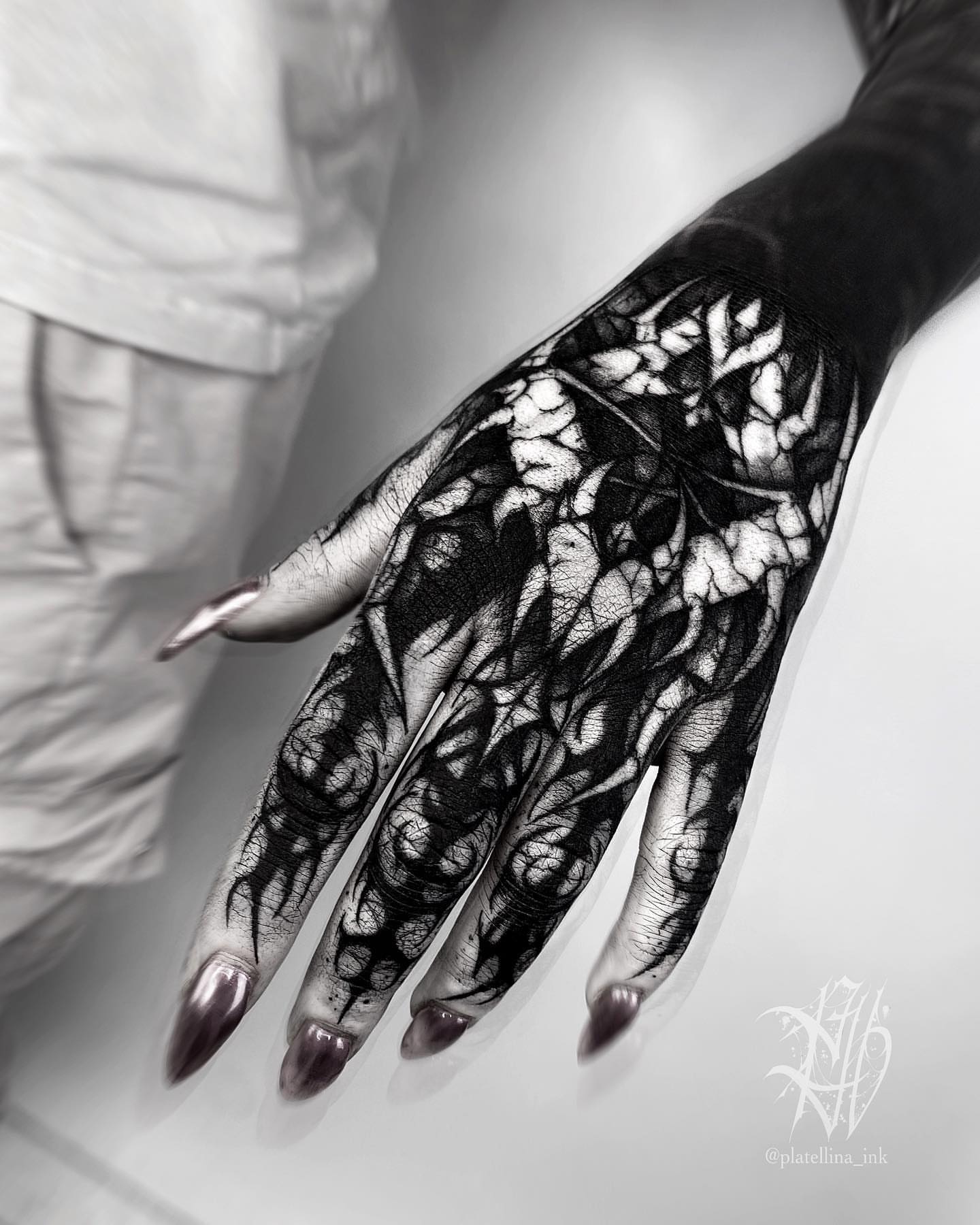Veins black and grey tattoo on the hand by Dark Gothic Tattoo