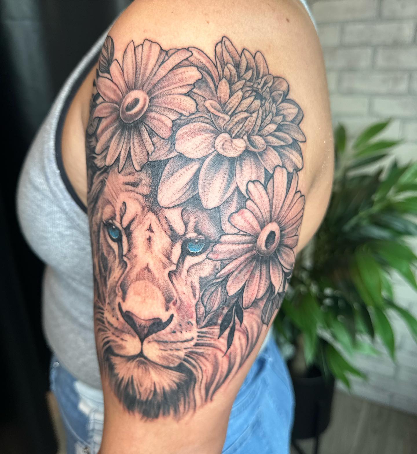 Tattoo by @stephtattoos_ โ realism, dotwork