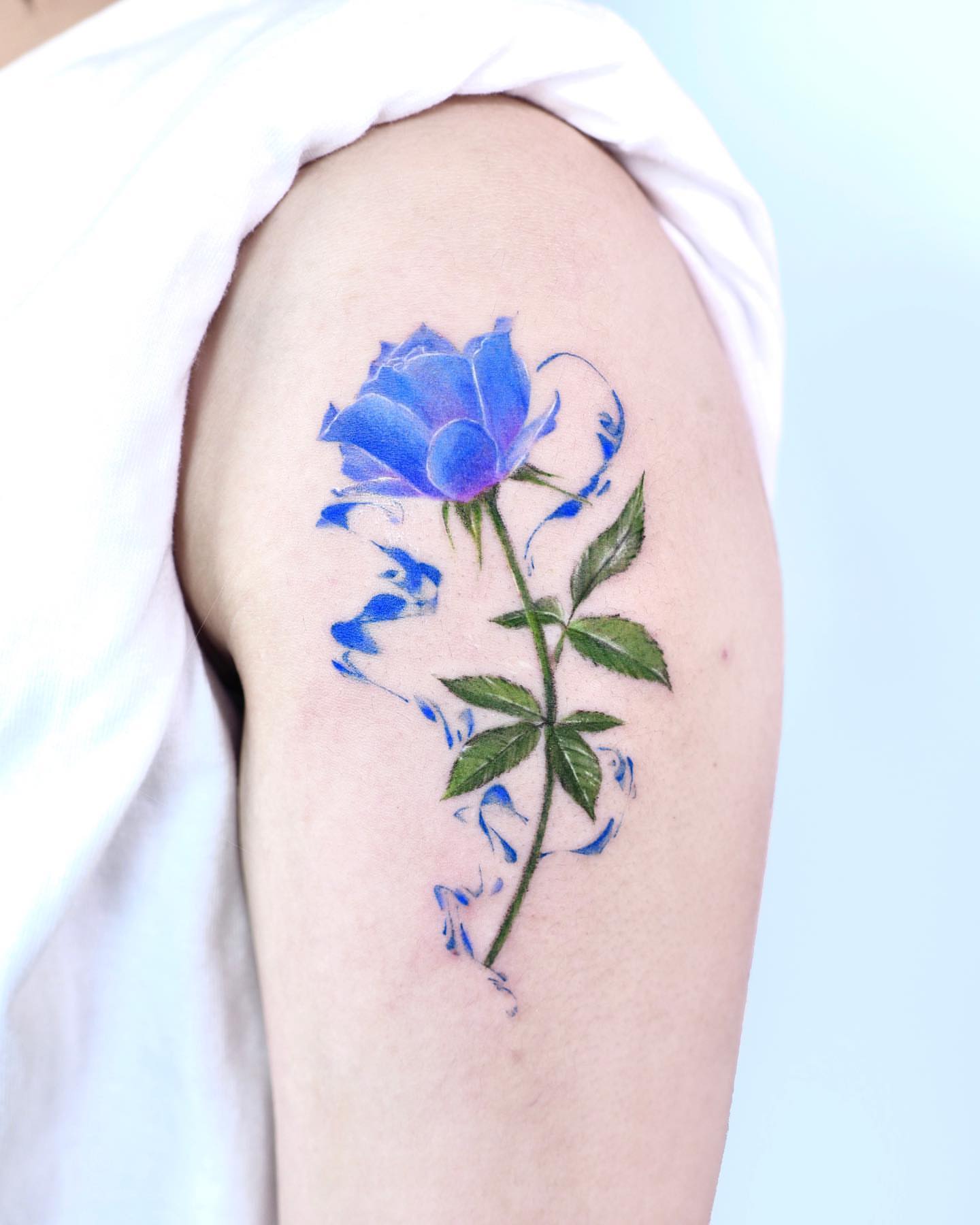 Tattoo by @xrou_tattoo — realism