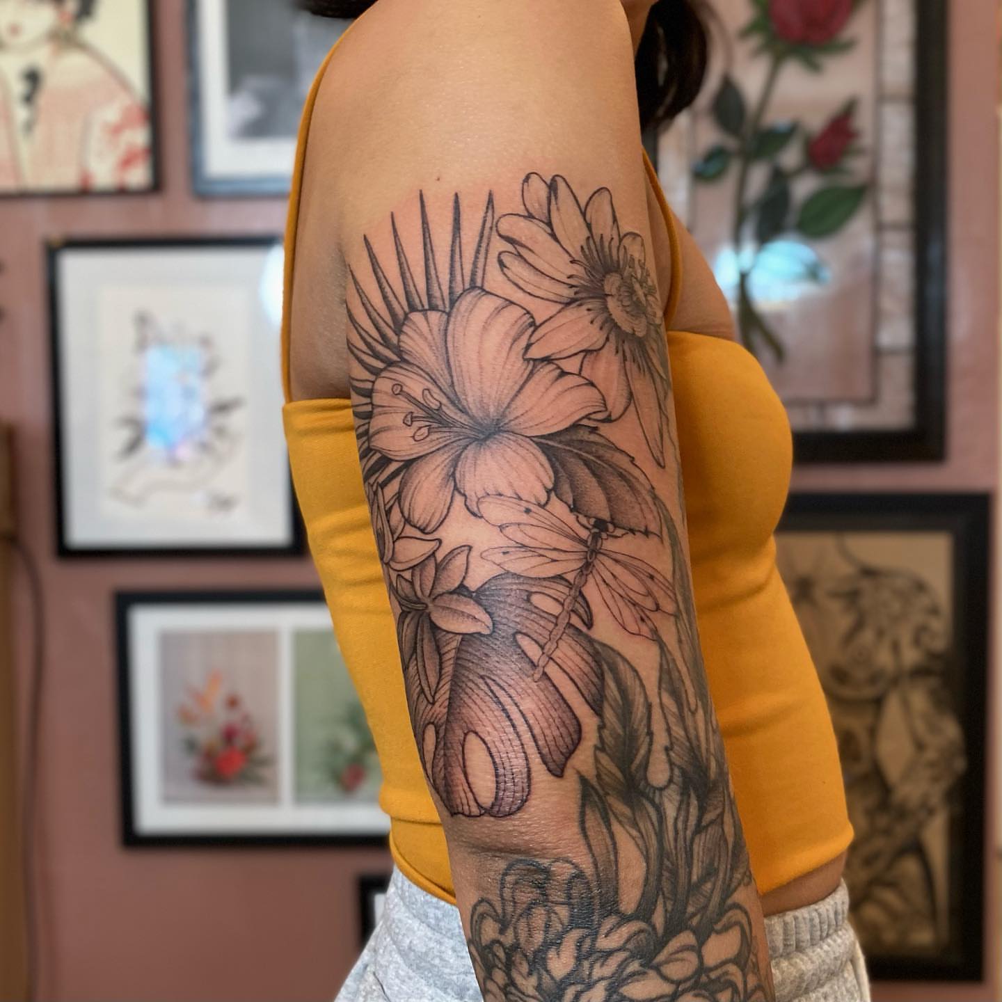 Floral arrangement black and grey tattoo on the forearm by 𝘉𝘢𝘺 𝘈𝘳𝘦𝘢 𝘛𝘢𝘵𝘵𝘰𝘰 𝘈𝘳𝘵𝘪𝘴𝘵, Oakland, California