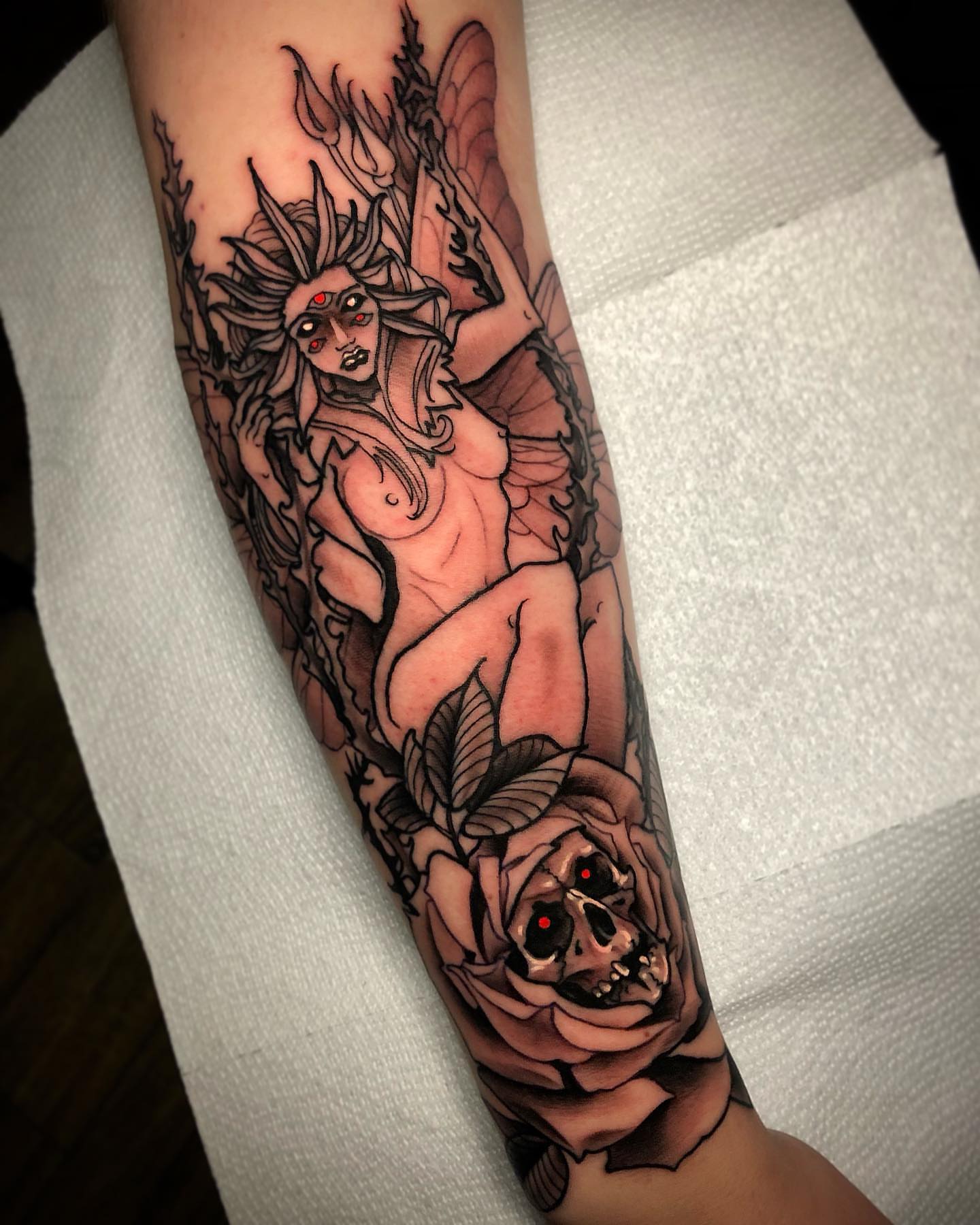 Tattoo by @jeffsaunderstattoo β neo_traditional, dark_realism