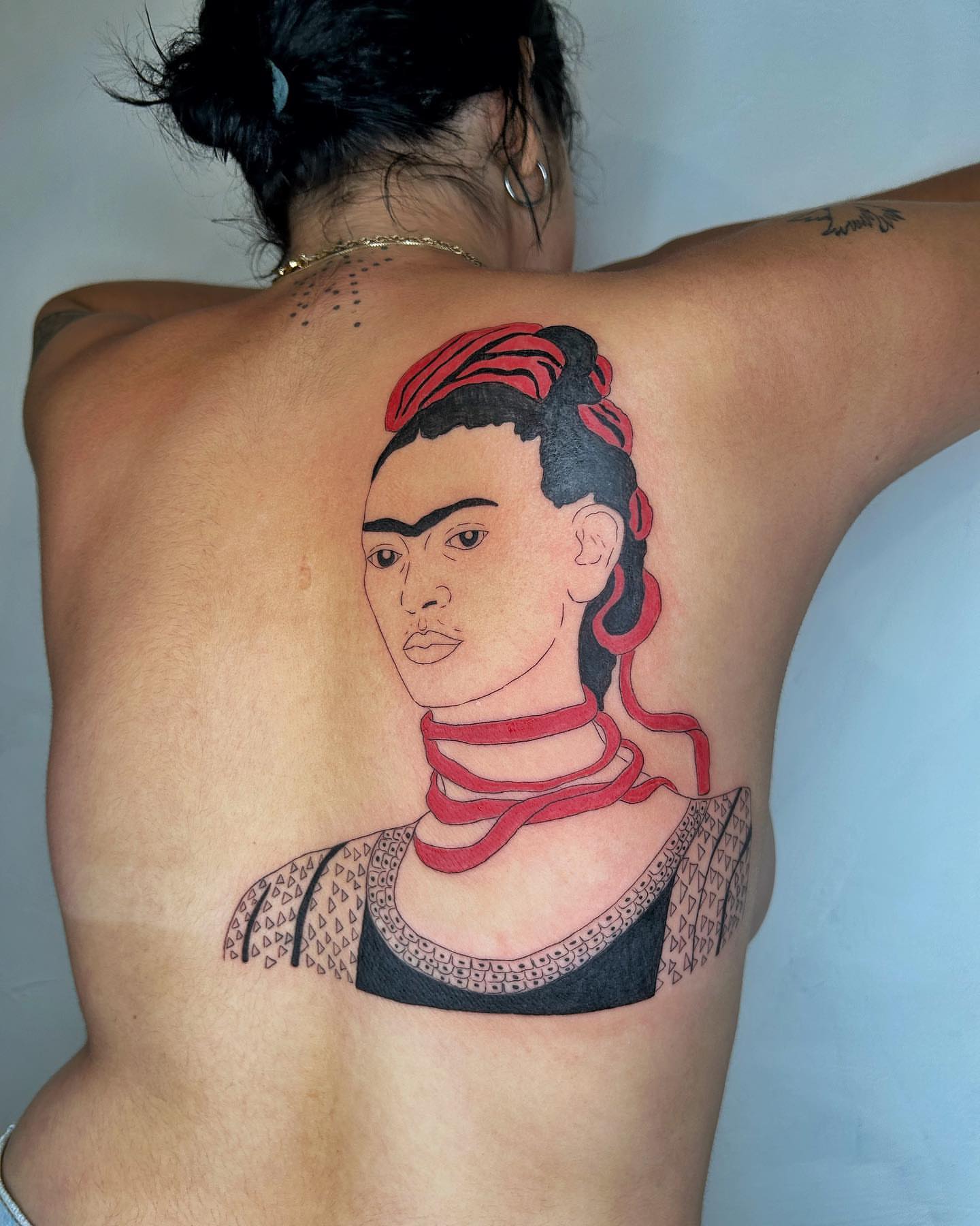 Tattoo by @klaracoral — dotwork, realism